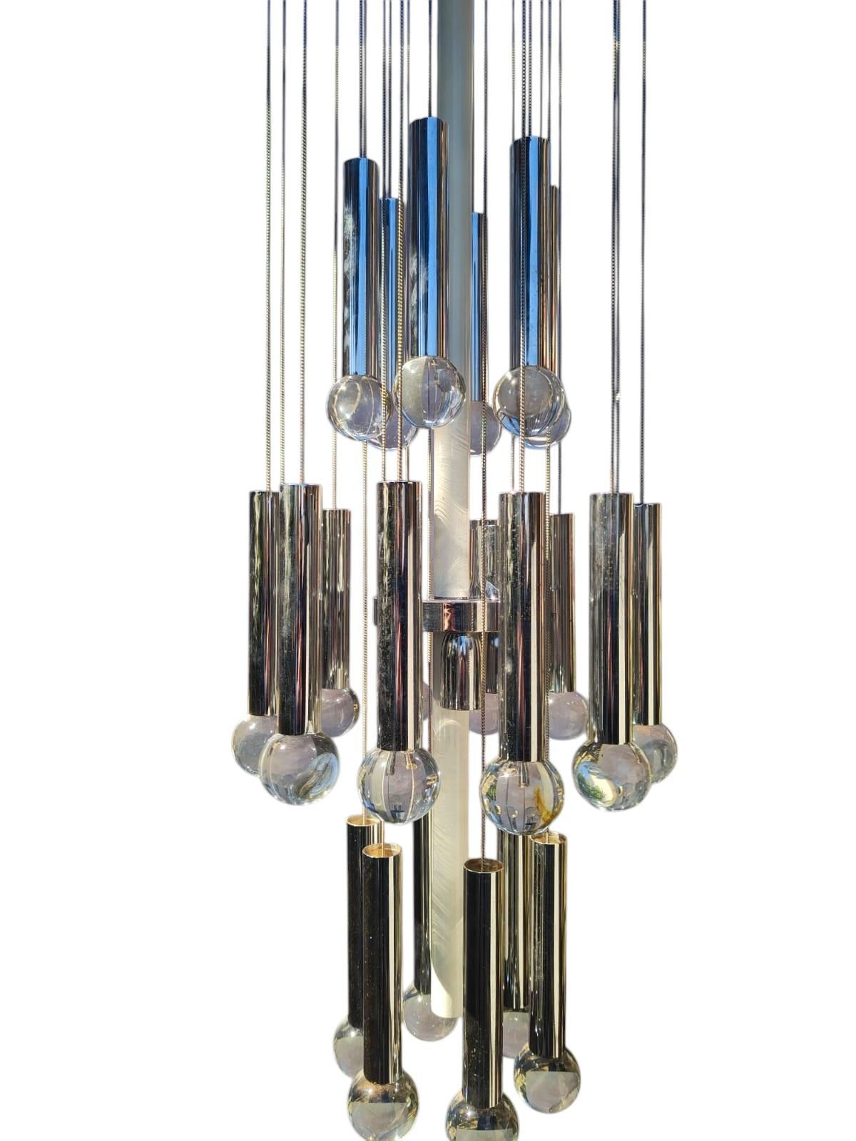 Italian Lampadario a sospensione in metallo cromato e vetro di Gaetano Sciolari, anni 70 in vendita