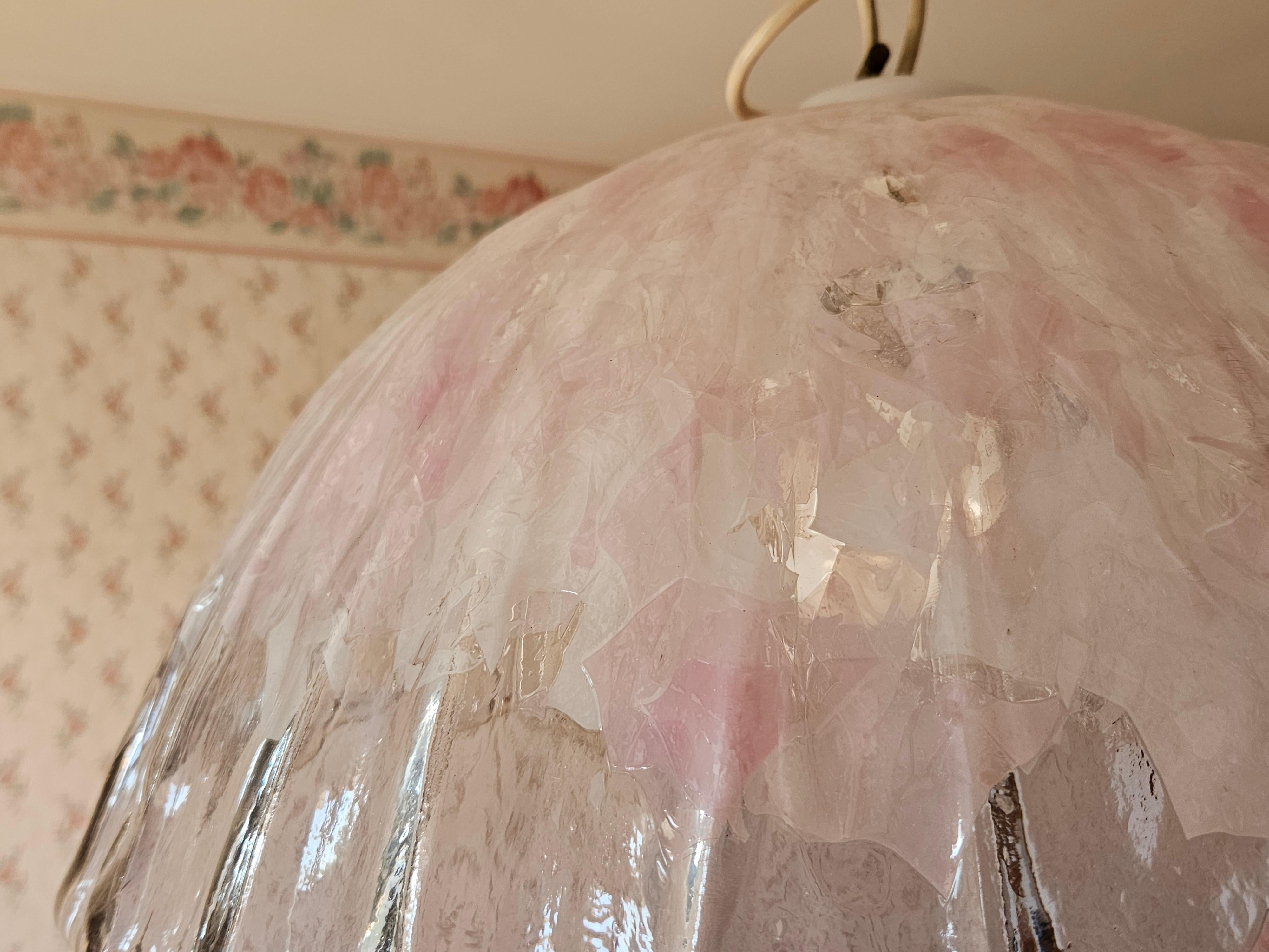 Lampadario a sospensione in vetro di Murano trasparente e rosa del 1970 3