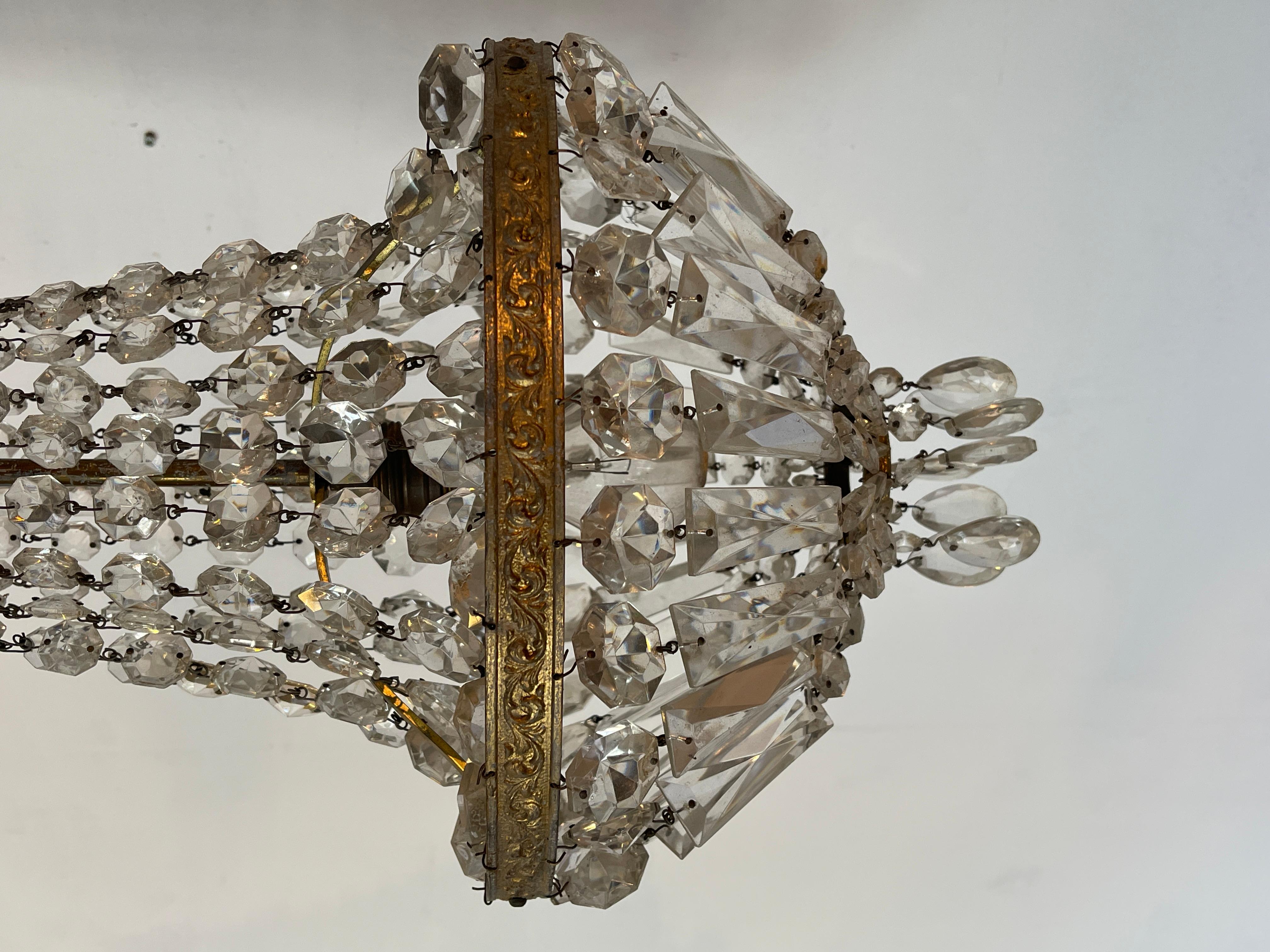 Lampadario a sospensione italiano in bronzo e cristallo degli anni '60 In condizioni buone in vendita a Cantù, IT