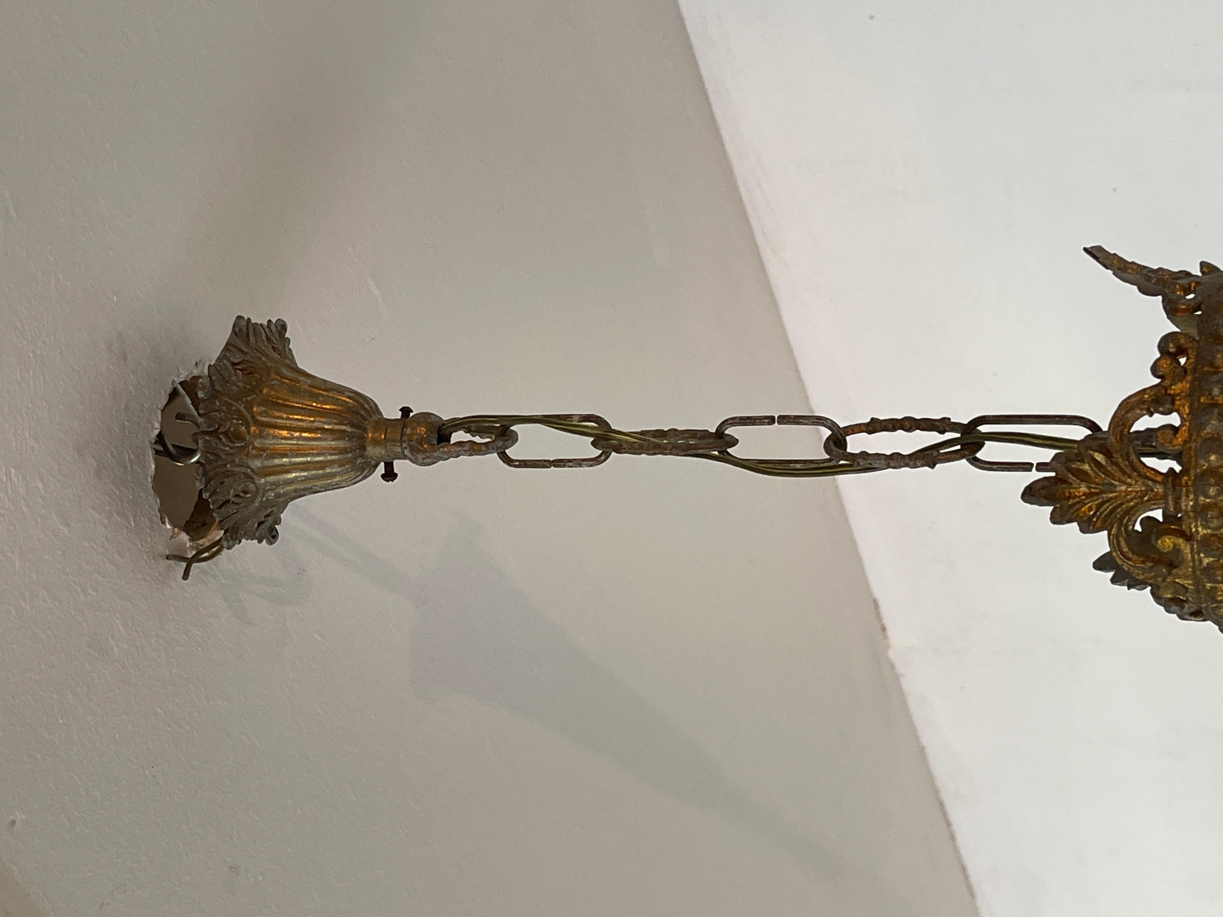 20th Century Lampadario a sospensione italiano in bronzo e cristallo degli anni '60 in vendita