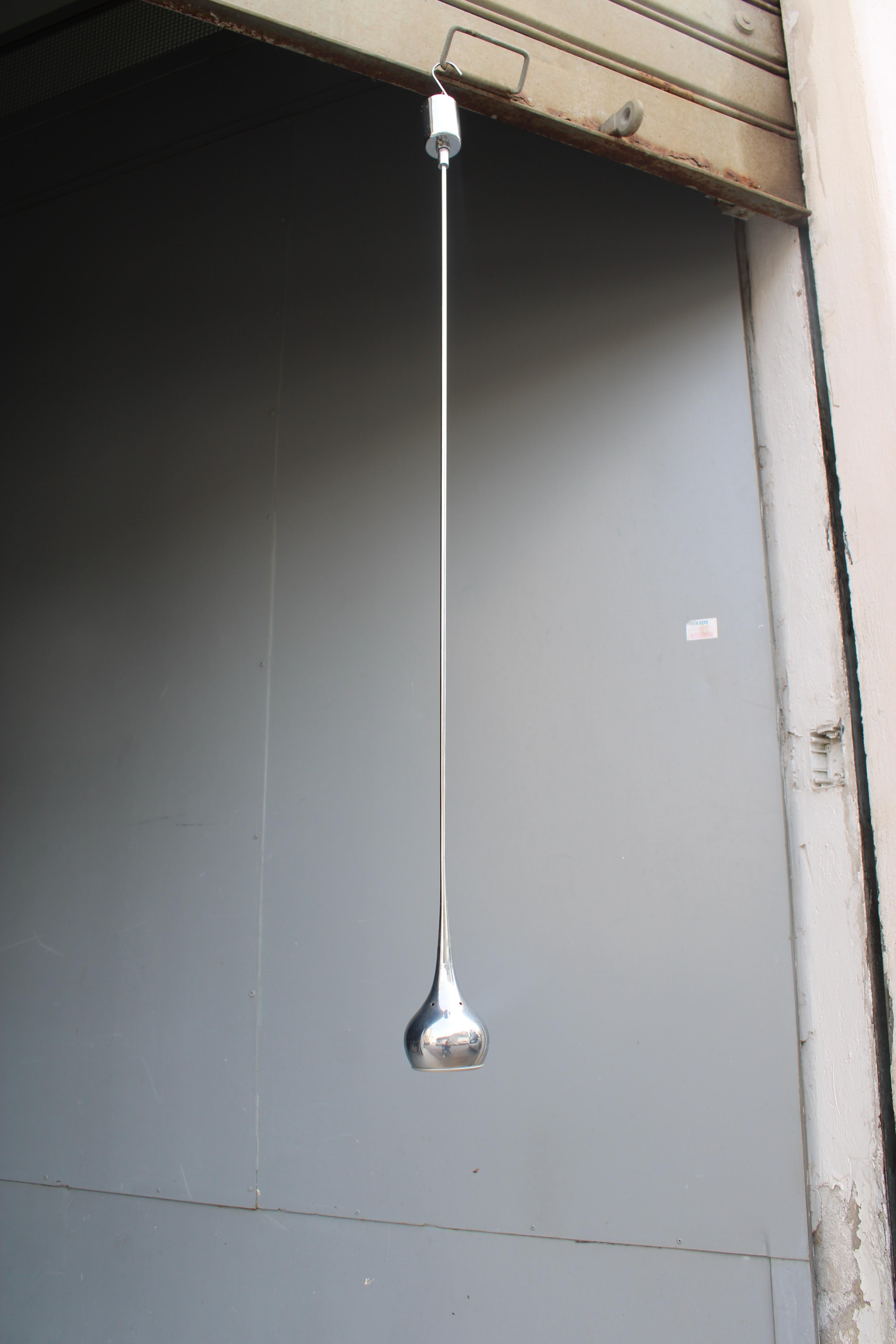 Late 20th Century Lampadario a Sospensione minimale in Metallo Cromato Esperia Italia 1970 in vendita