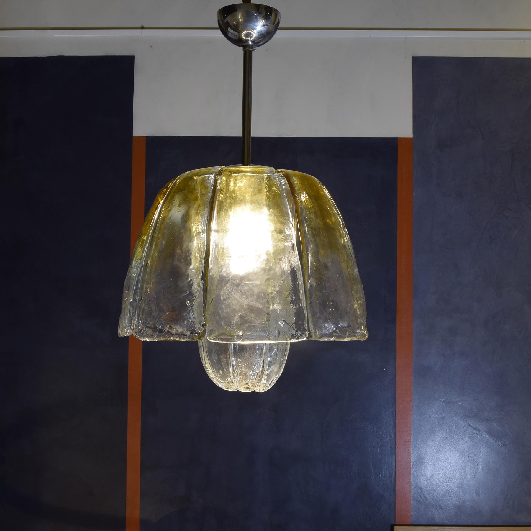 Lampadario a sospensione vetro di Murano anni 70. In condizioni buone in vendita a bari, IT