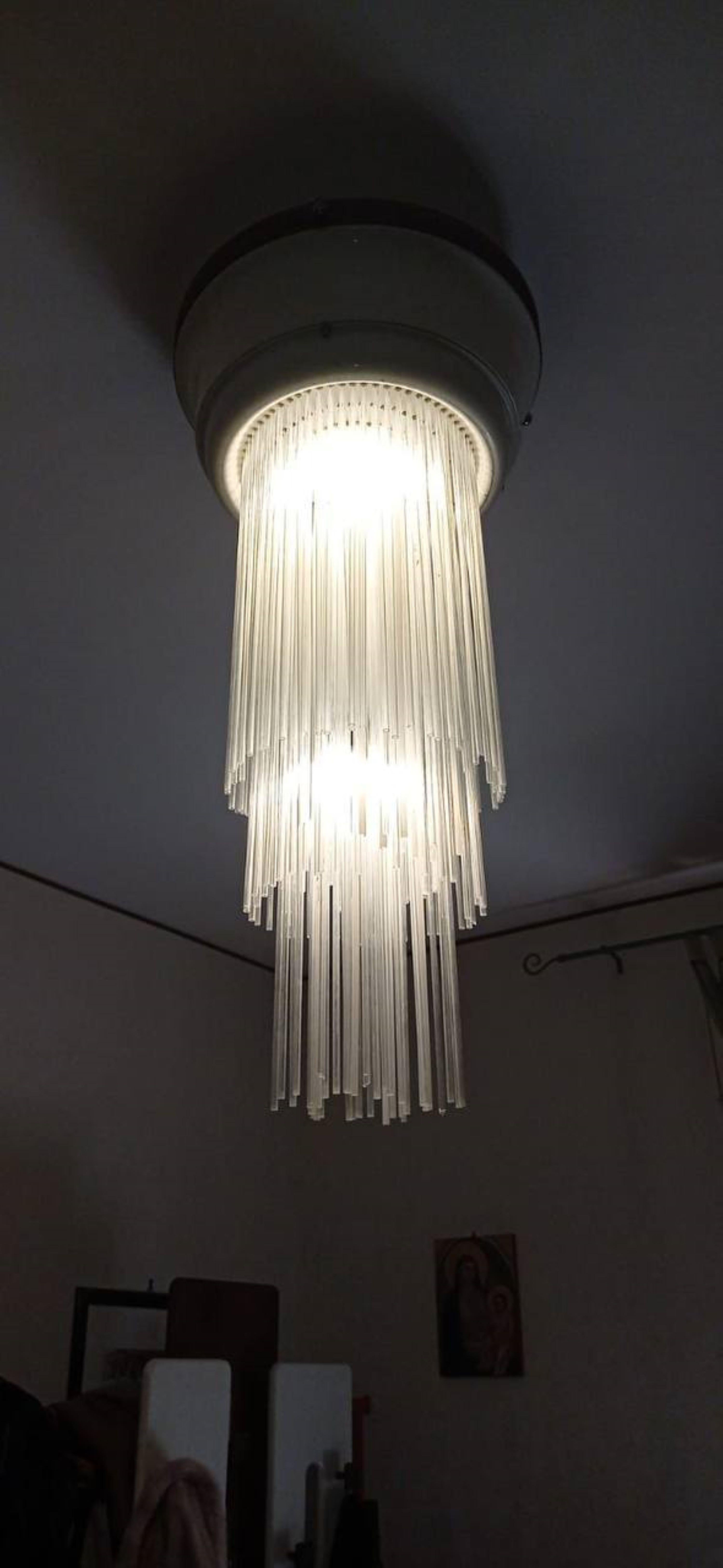 Hand-Crafted Stilnovo 'Cascade' chandelier in mid-century murano glass. For Sale