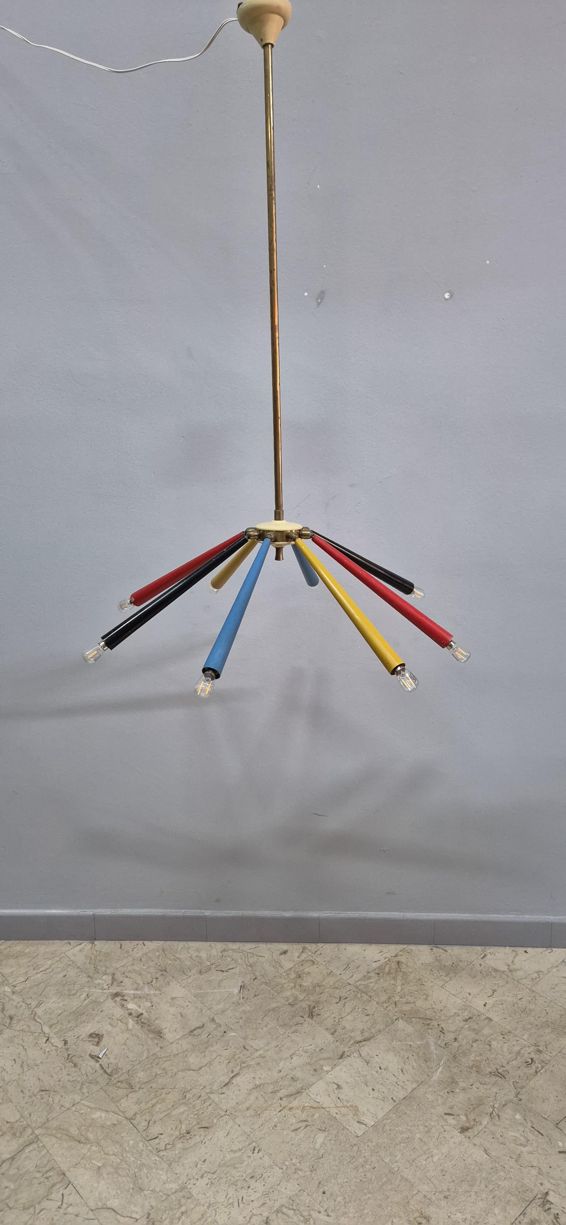 Mid-20th Century Lampadario anni '50 colorato in vendita