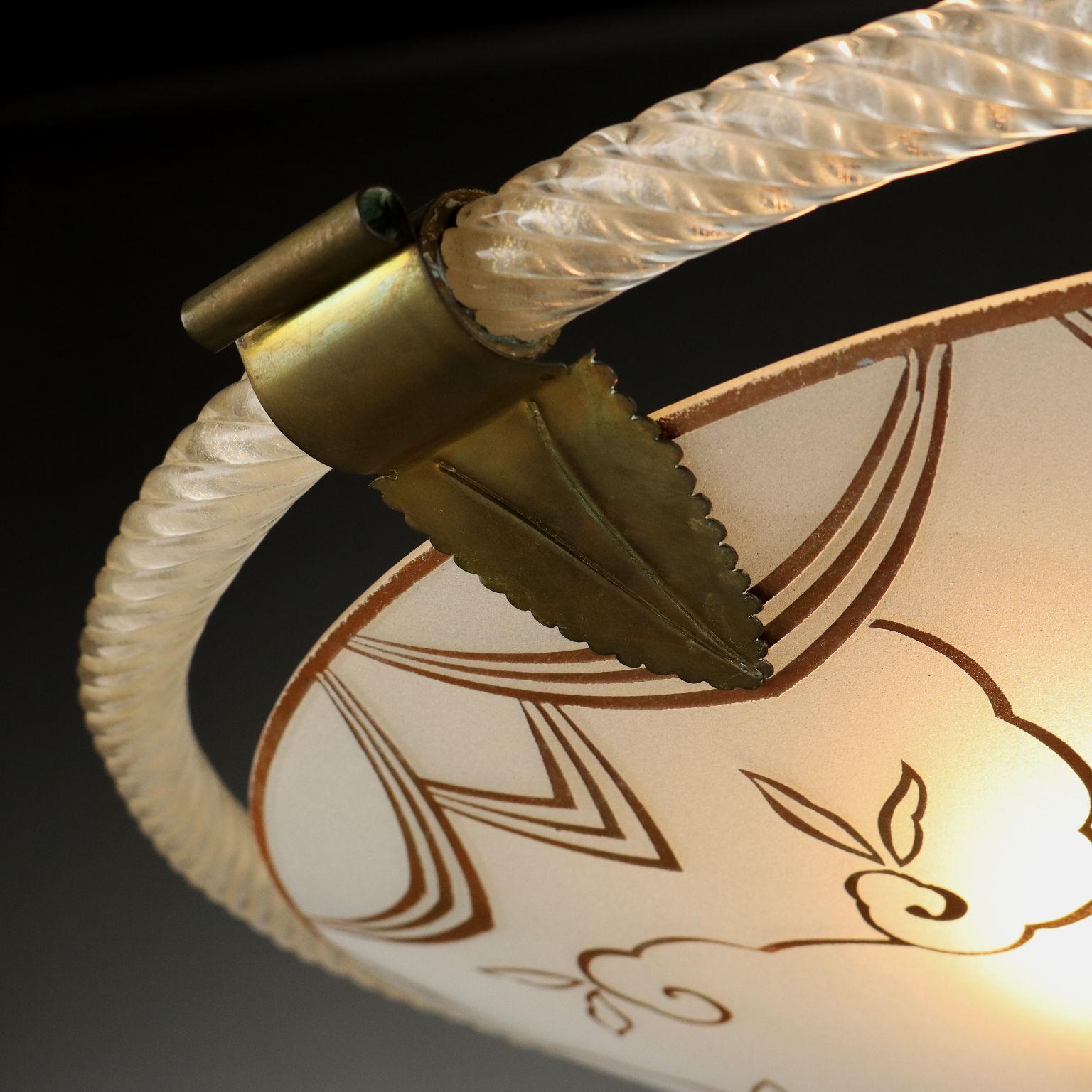 Mid-Century Modern Lampadario  Anni 50 in vetro acidato e ottone For Sale