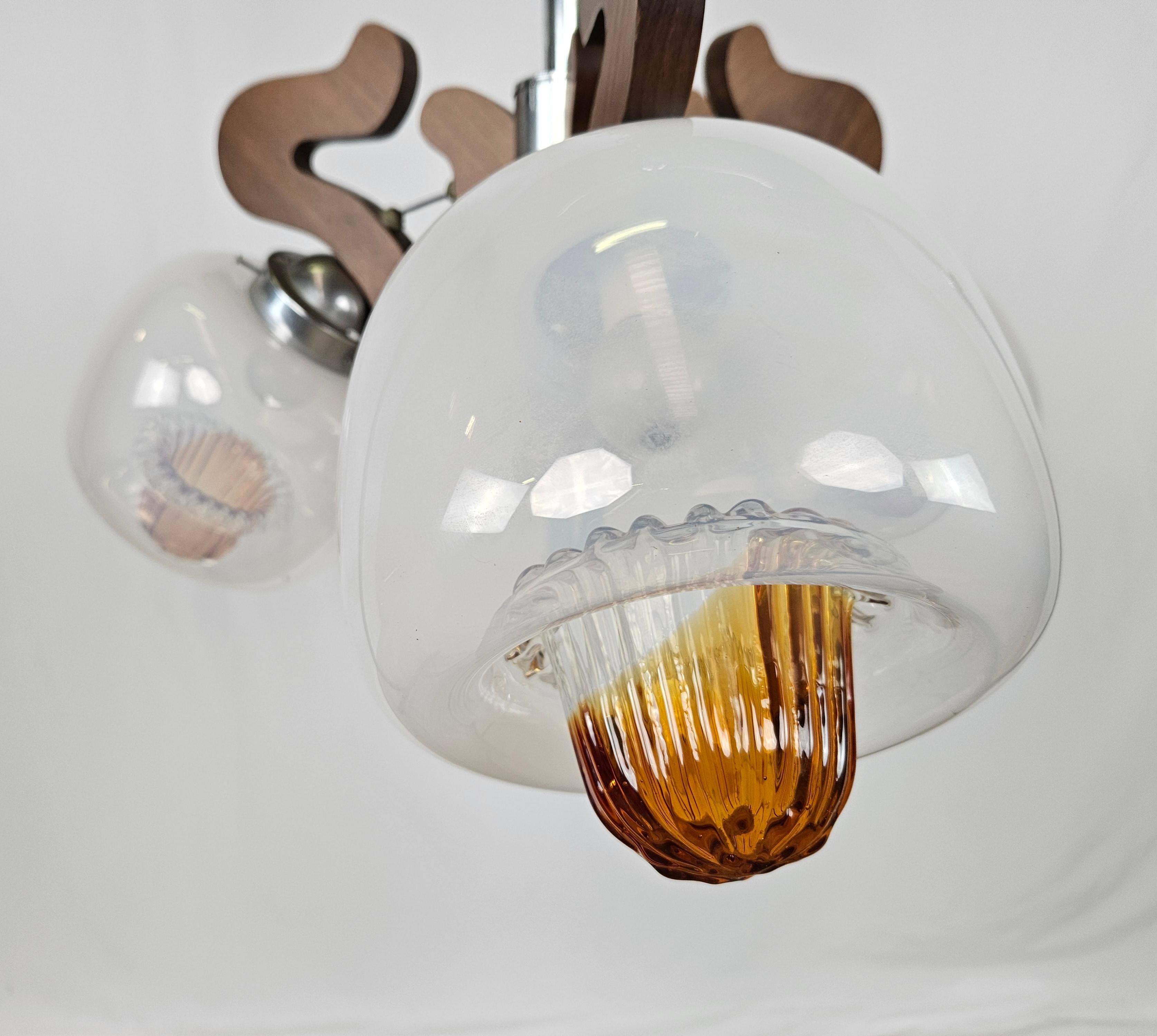 Mid-Century Modern 1970s style AV Mazzega chandelier with 3 light points For Sale