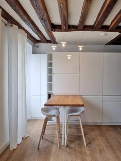 Minimalistischer weißer Kronleuchter 4 Lichter anpassbar mit Diffusoren für weiches Licht