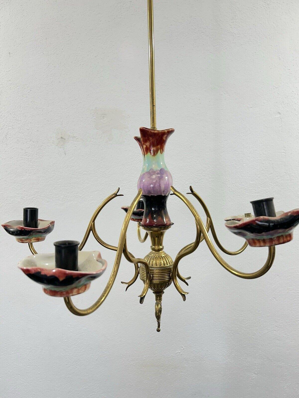 Lustre à 5 lumières en laiton et céramique polychrome Design 1960's en vente 4