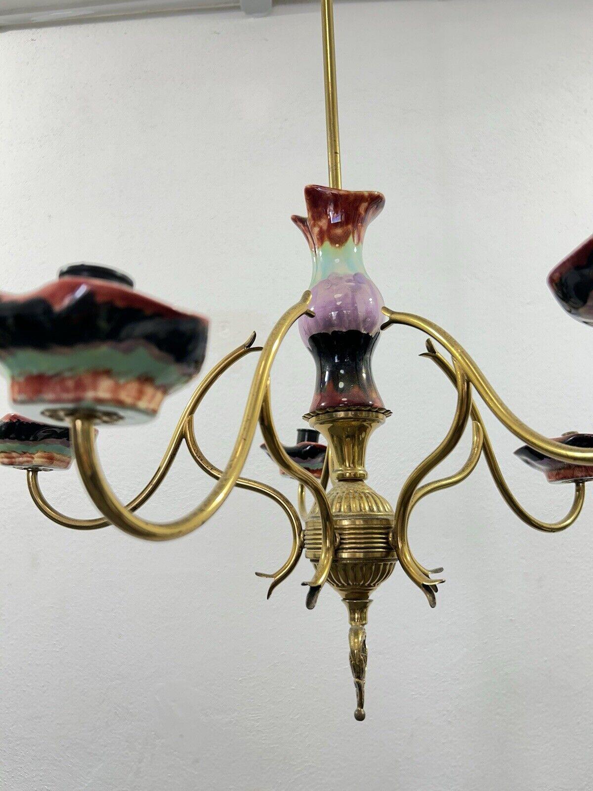 Italian Lustre à 5 lumières en laiton et céramique polychrome Design 1960's en vente