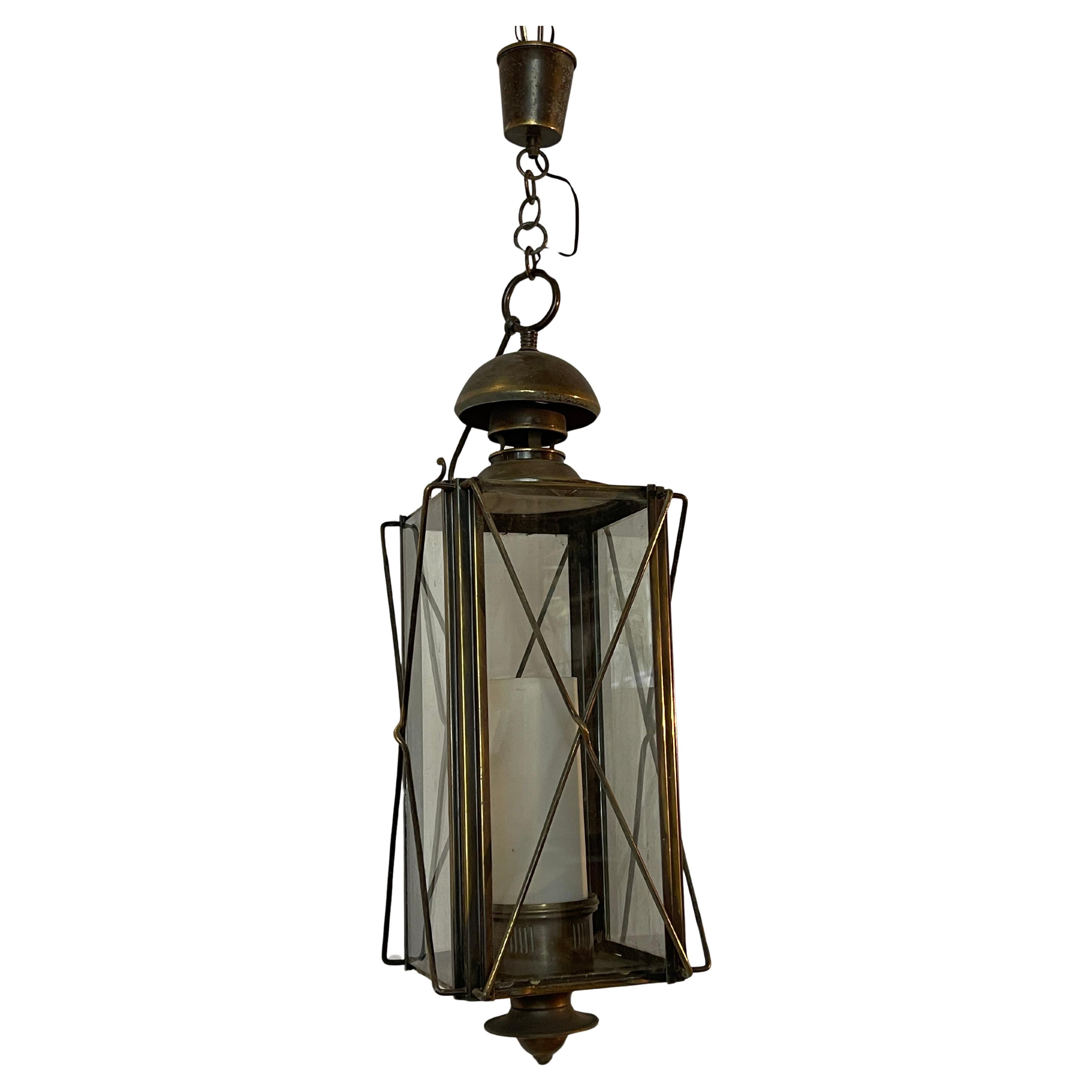 Lampadario classico italiano in bronzo e cristallo stile anni '40 in vendita