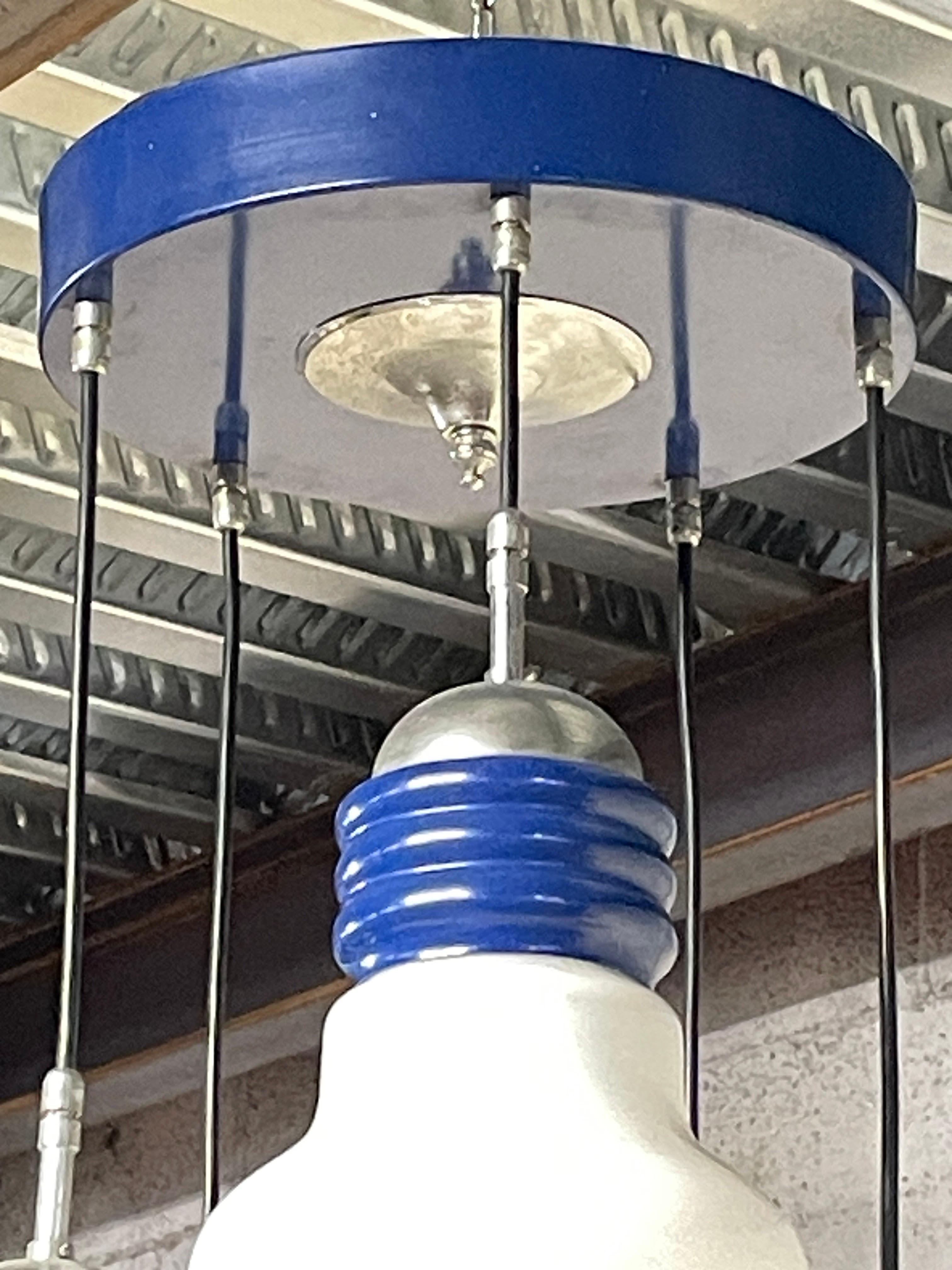 Lámpara de araña de los años 70 con 5 colgantes modelo Lampadina fabricada por Tronconi en venta 5