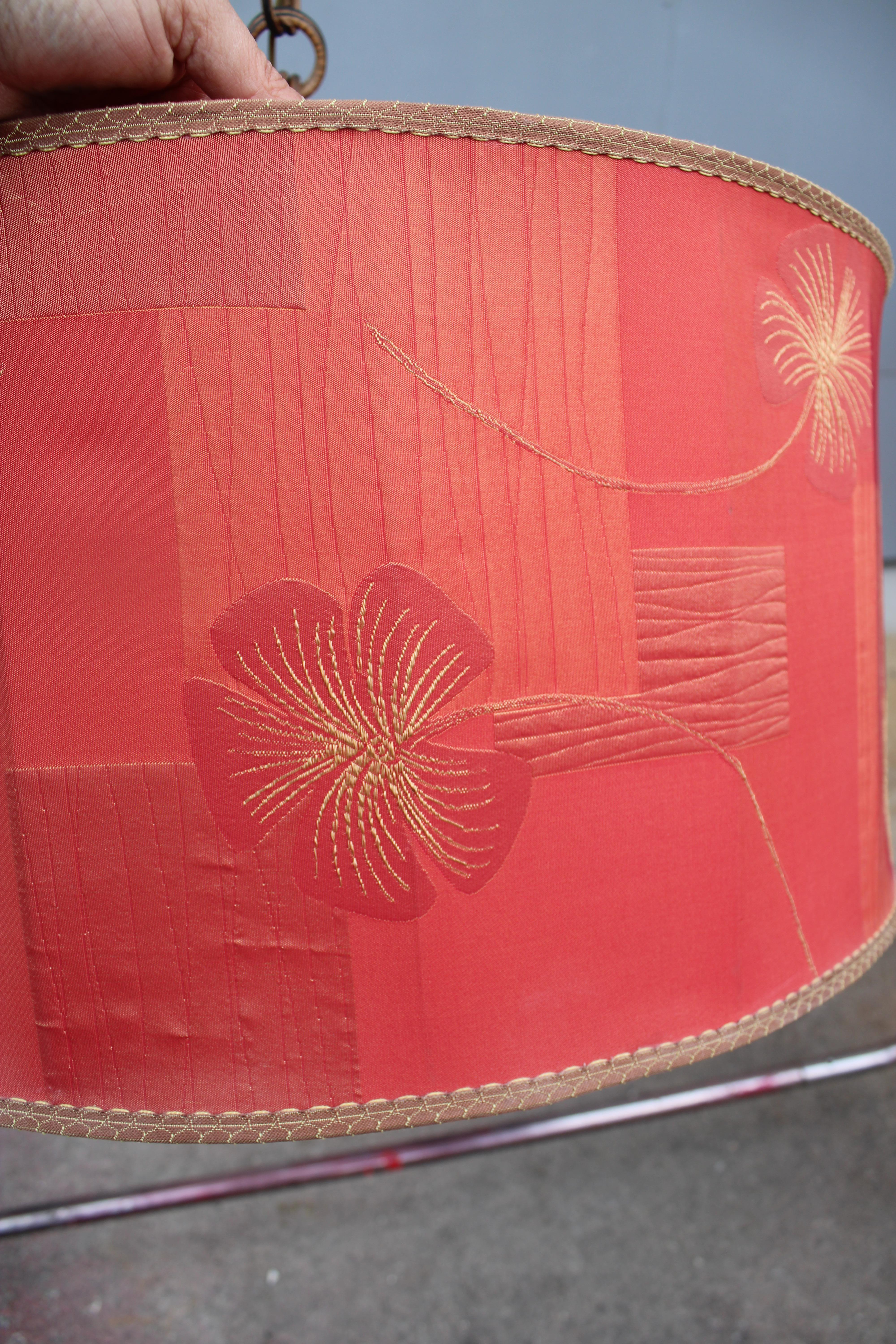 Red fabric dome chandelier with flowers Mid-century italian design brass For Sale 3