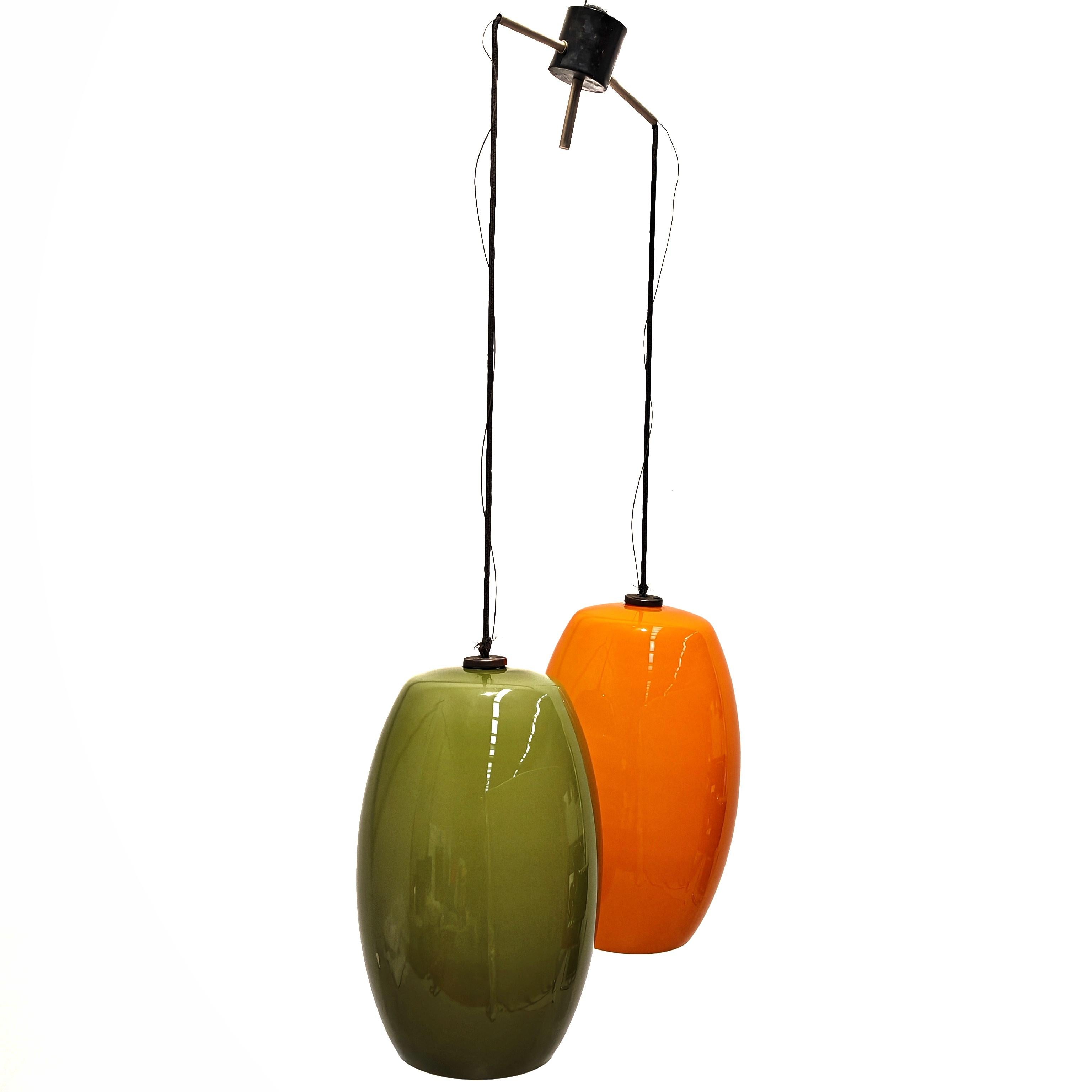 20th Century Lampadario con grandi pendenti vetri murano verde e arancio Italia anni 60 in vendita
