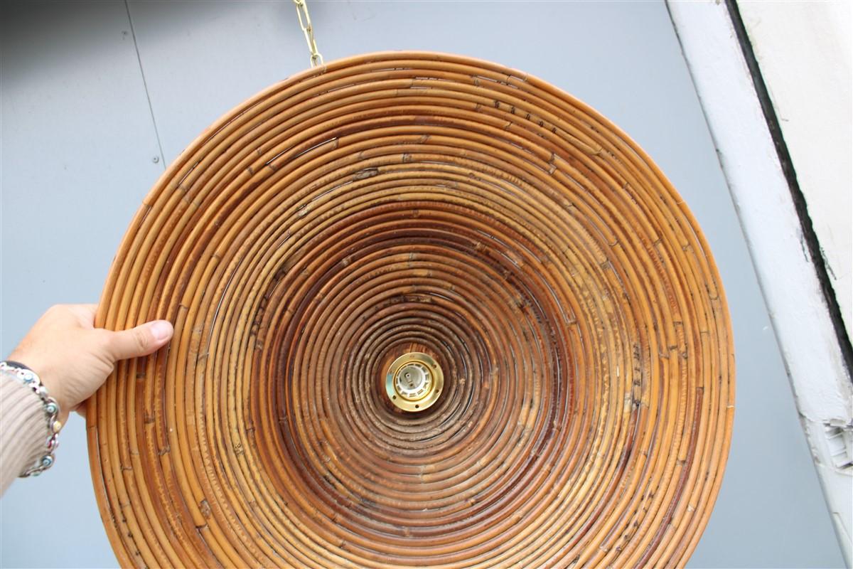 Mid-Century moderno Lampadario Conico in Midollino Italiano 1950s catena Ottone in vendita