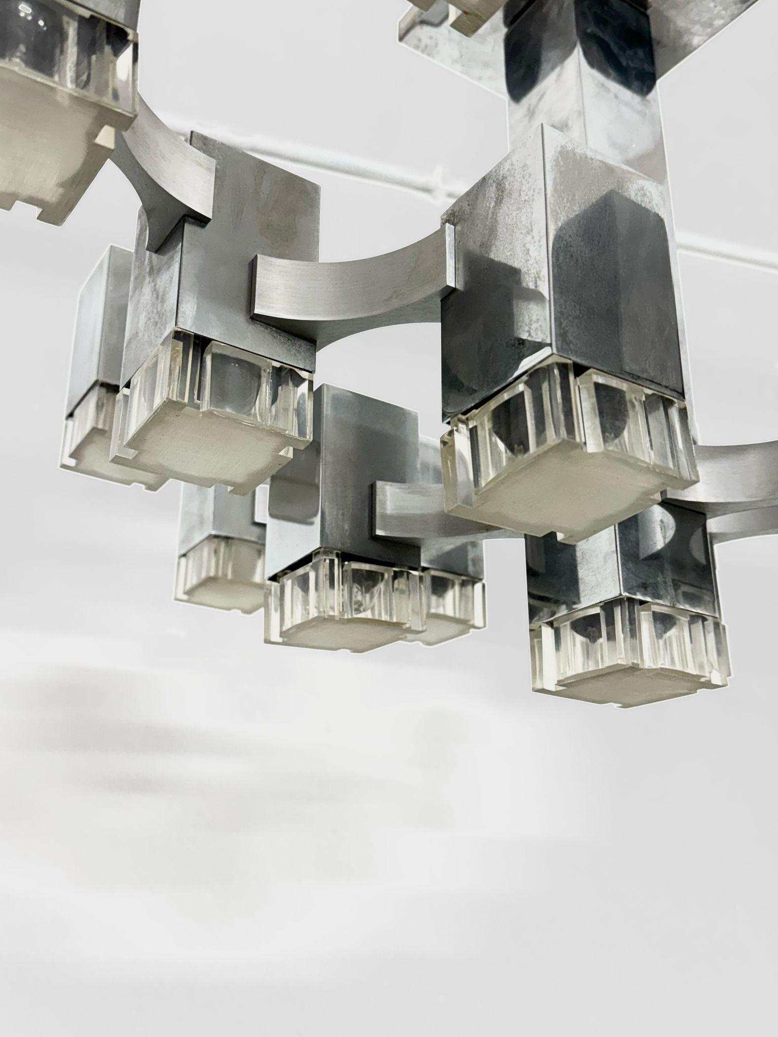 Late 20th Century Sciolari 1970s silvered cubic chandelier. For Sale