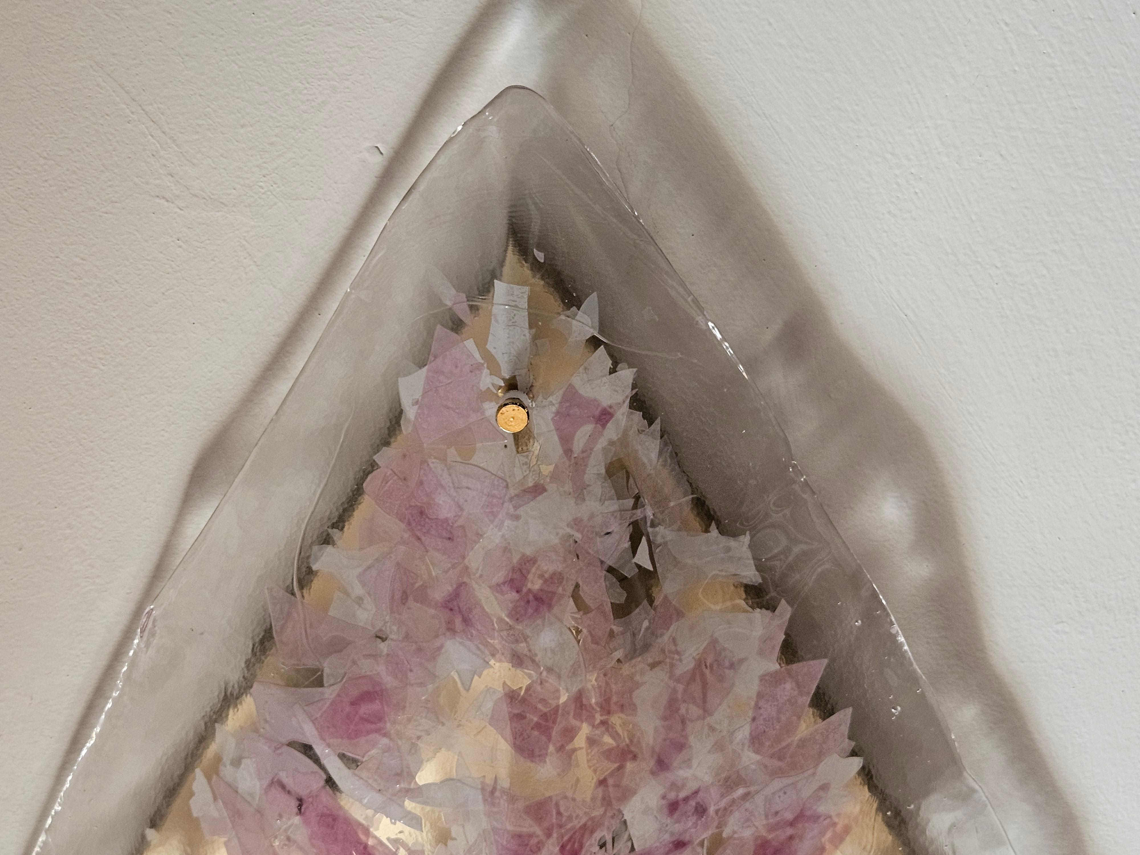 Late 20th Century Pink and clear Murano glass triangular ceiling chandelier For Sale