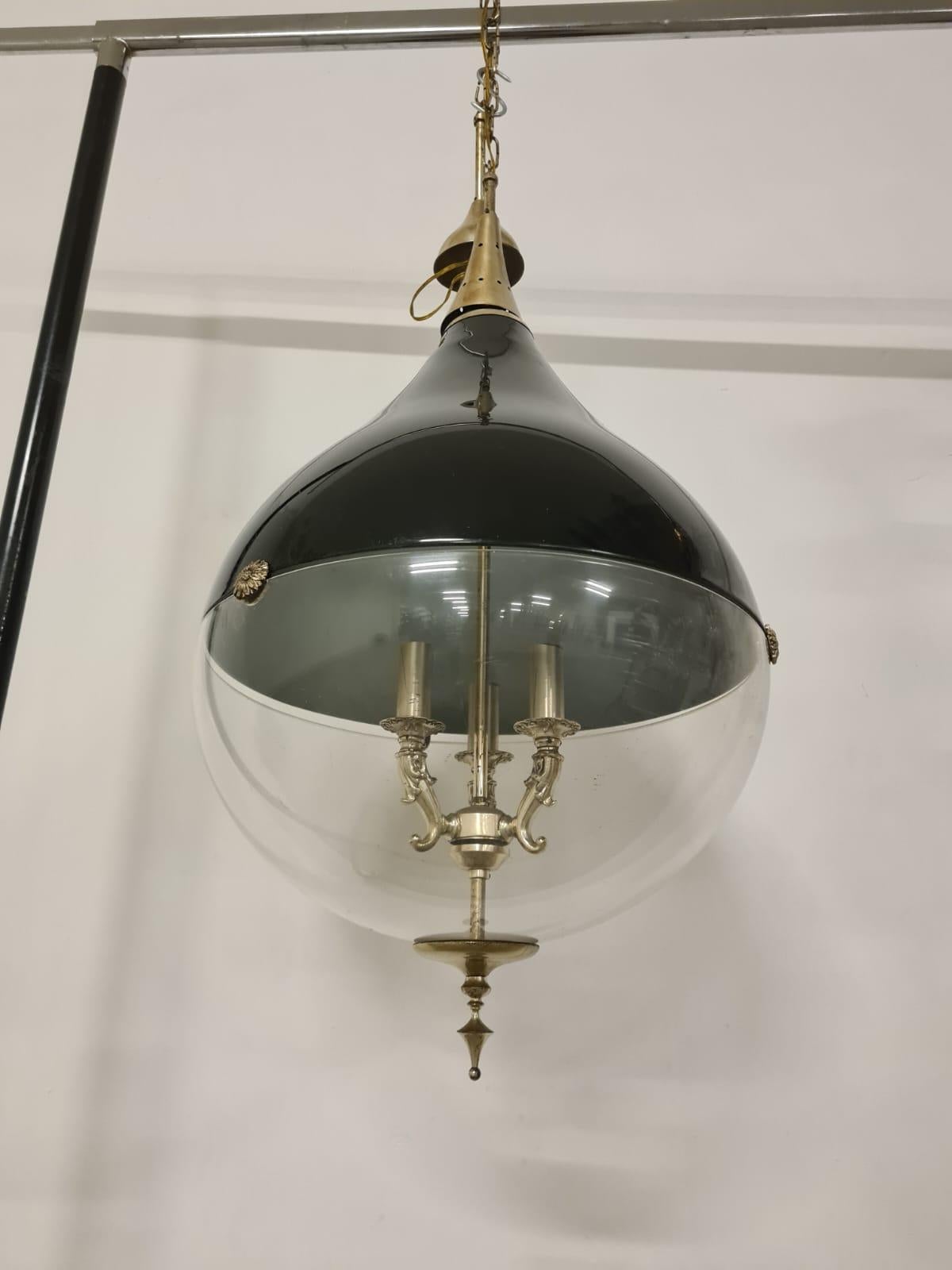 Lampadario dallo stile vittoriano in perspex in vendita 1