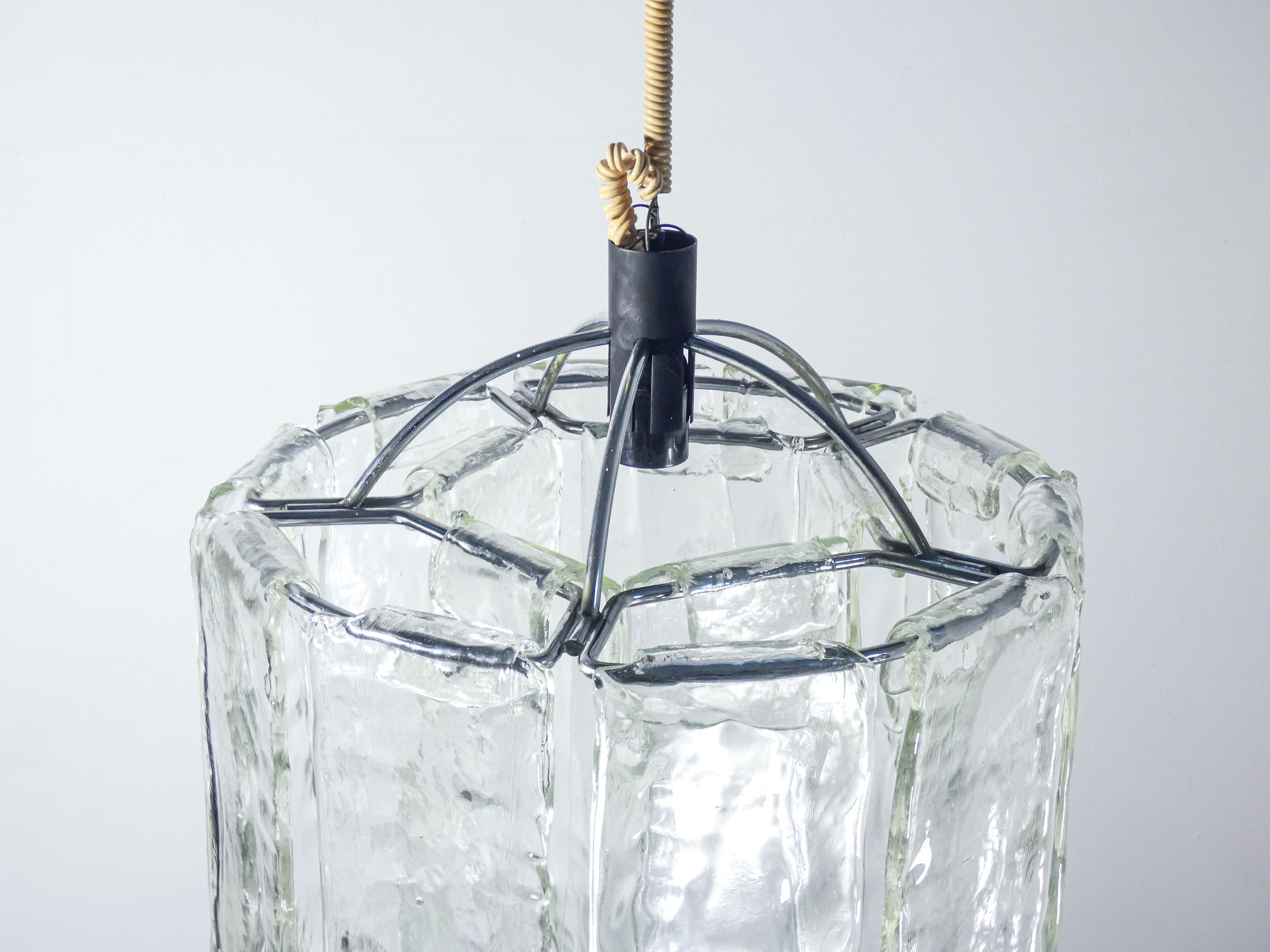 F.lli TOSO design chandelier, blown glass diffusers. Murano. Italy, 1970s For Sale 4
