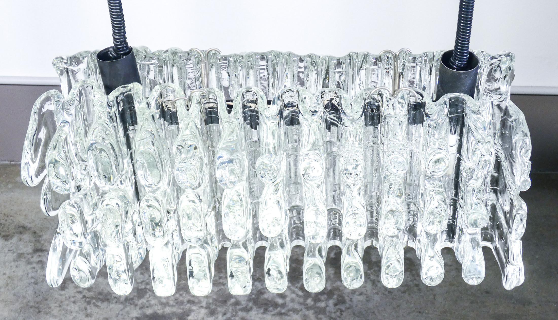 Lustre design F.lli TOSO, diffuseurs en verre soufflé. Murano. Italie, années 1970 en vente 3