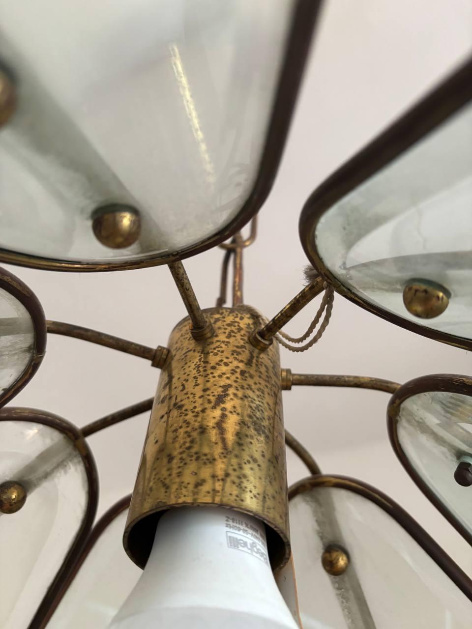 Fontana Arte chandelier for Pietro Chiesa in glass and brass 1950s 20th century In Good Condition For Sale In Palermo, IT