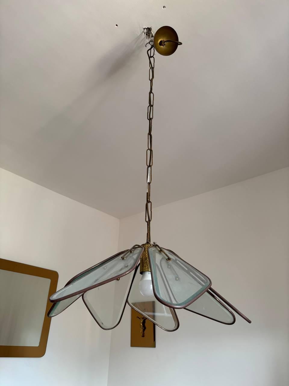 Fontana Arte chandelier for Pietro Chiesa in glass and brass 1950s 20th century For Sale 1
