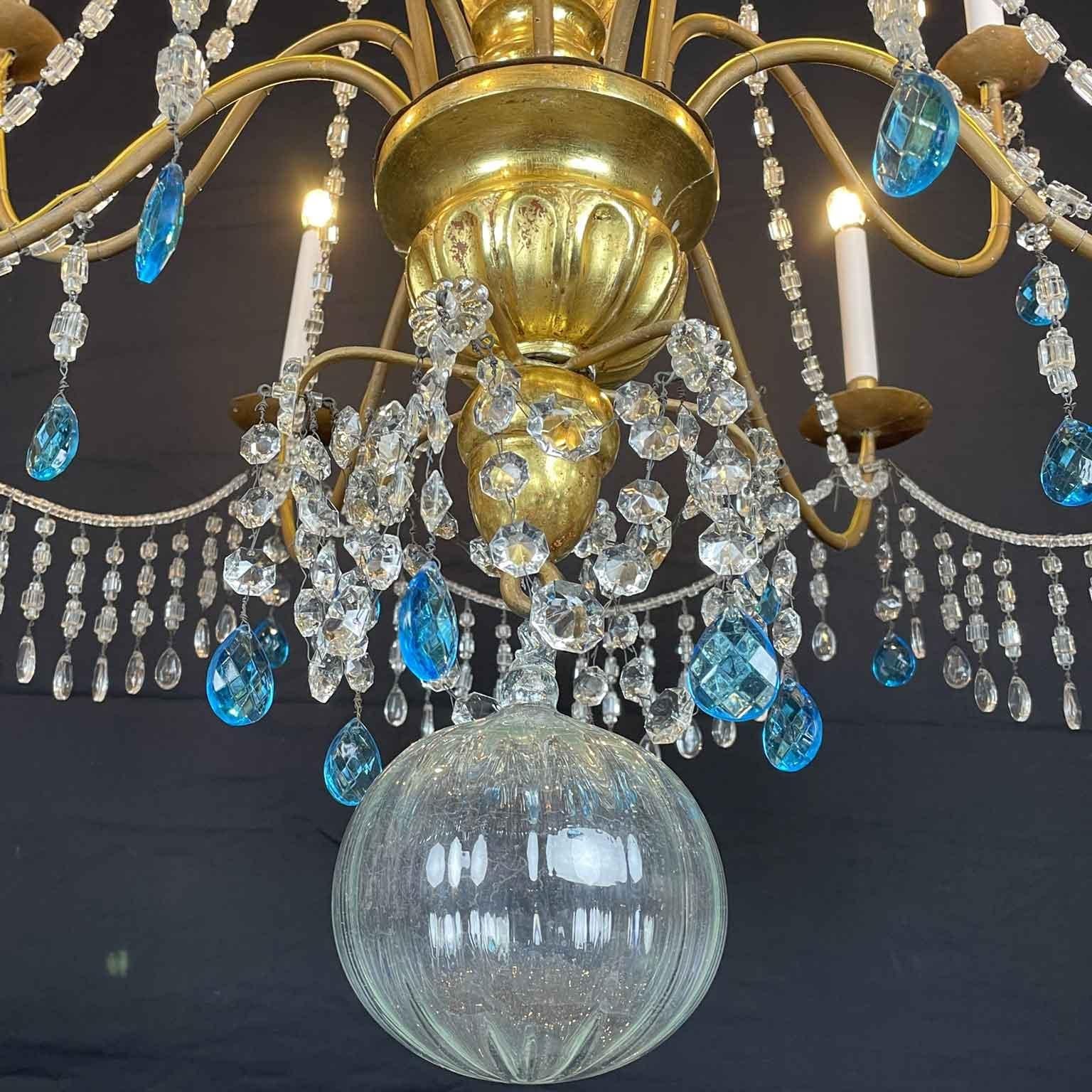 Italian Genovese Empire Chandelier 1780 in Gilded Wood and Crystal Twelve Lights For Sale 1