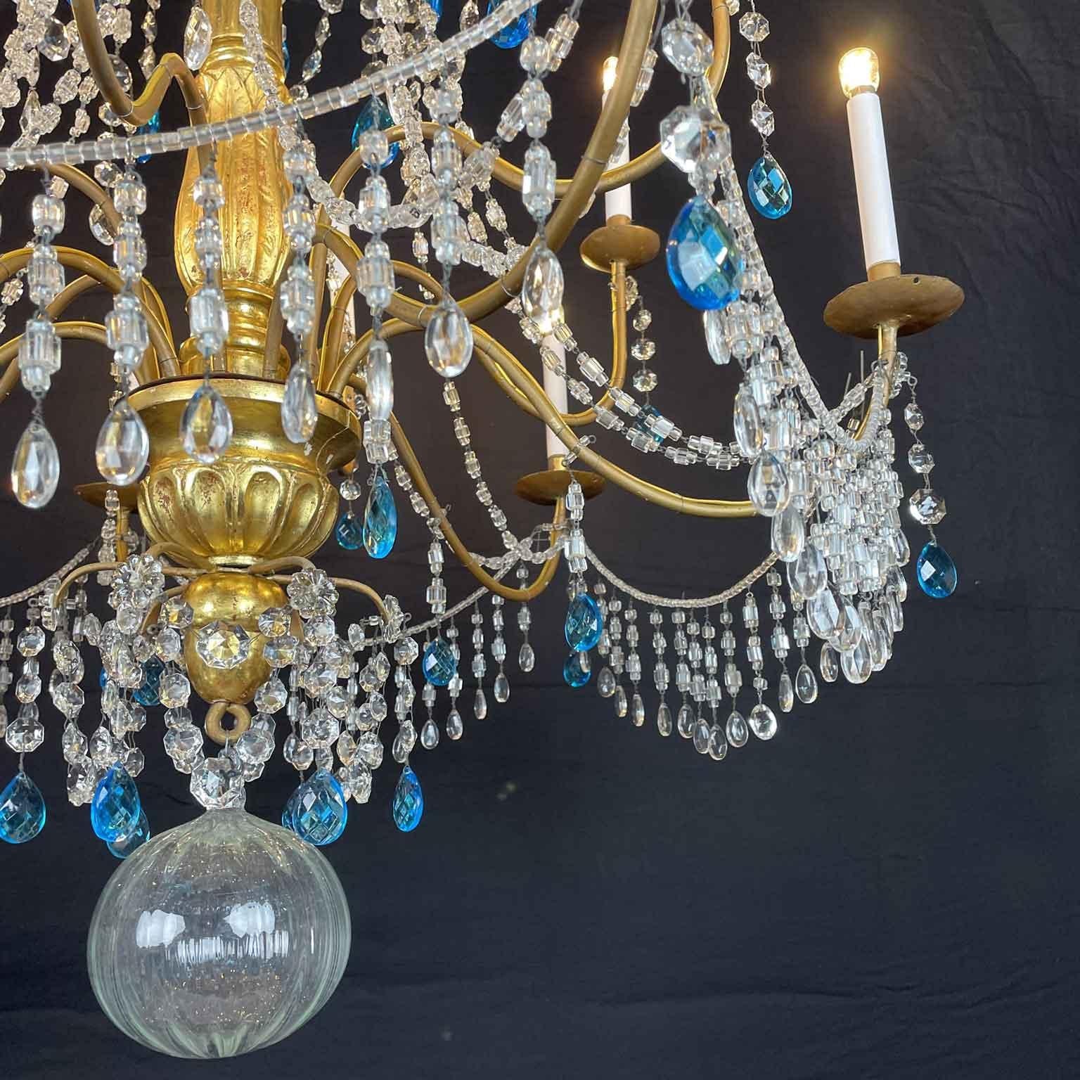 Italian Genovese Empire Chandelier 1780 in Gilded Wood and Crystal Twelve Lights For Sale 3