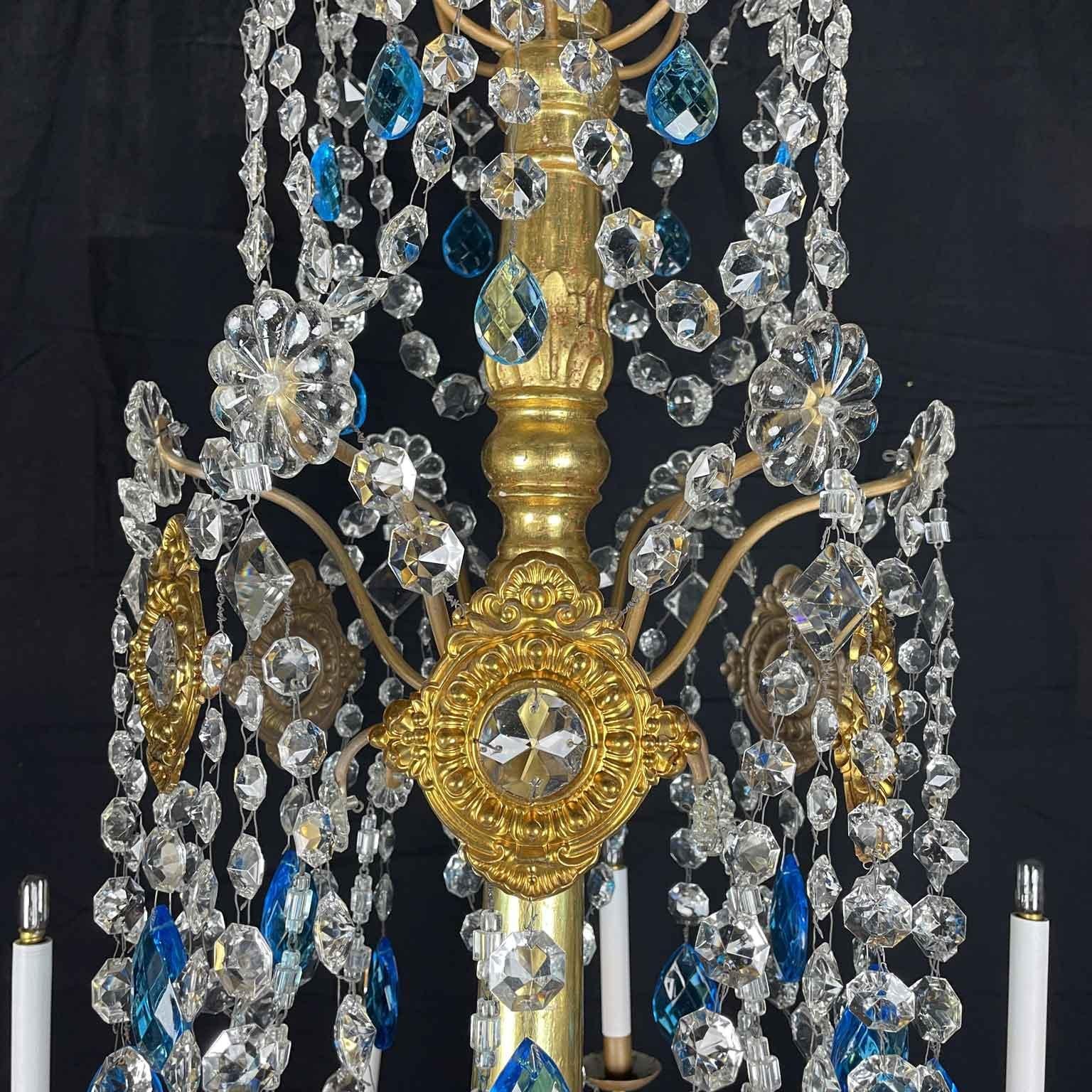Italian Genovese Empire Chandelier 1780 in Gilded Wood and Crystal Twelve Lights For Sale 6