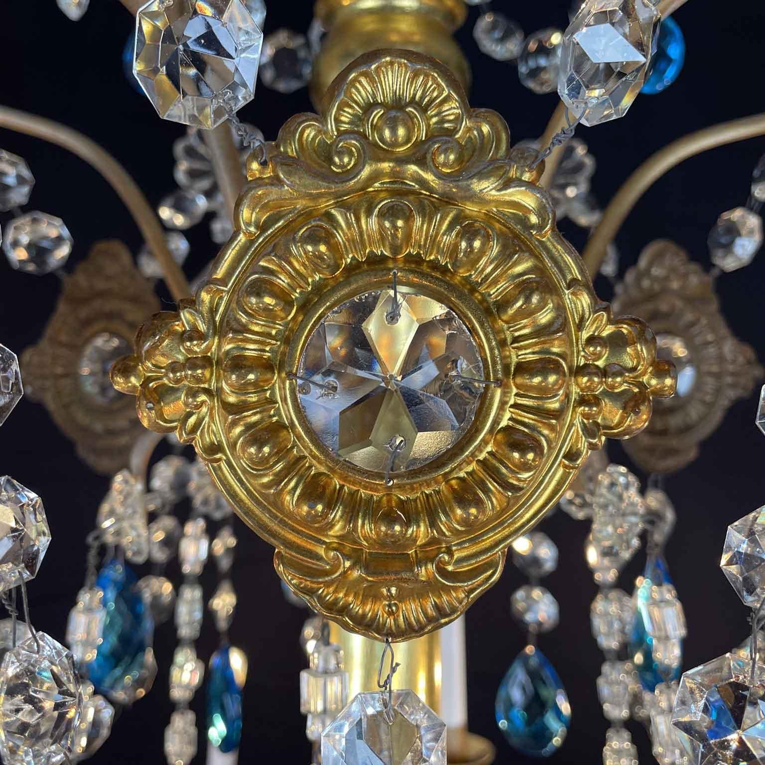 Gilt Italian Genovese Empire Chandelier 1780 in Gilded Wood and Crystal Twelve Lights For Sale