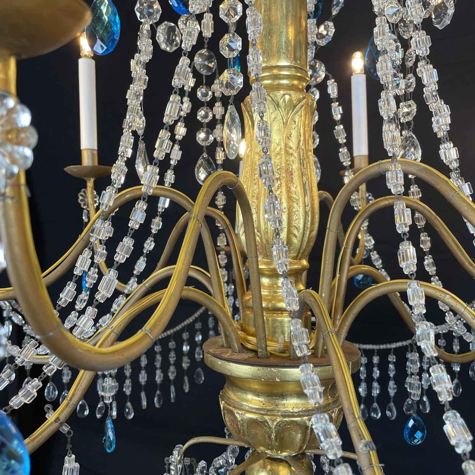 18th Century and Earlier Italian Genovese Empire Chandelier 1780 in Gilded Wood and Crystal Twelve Lights For Sale