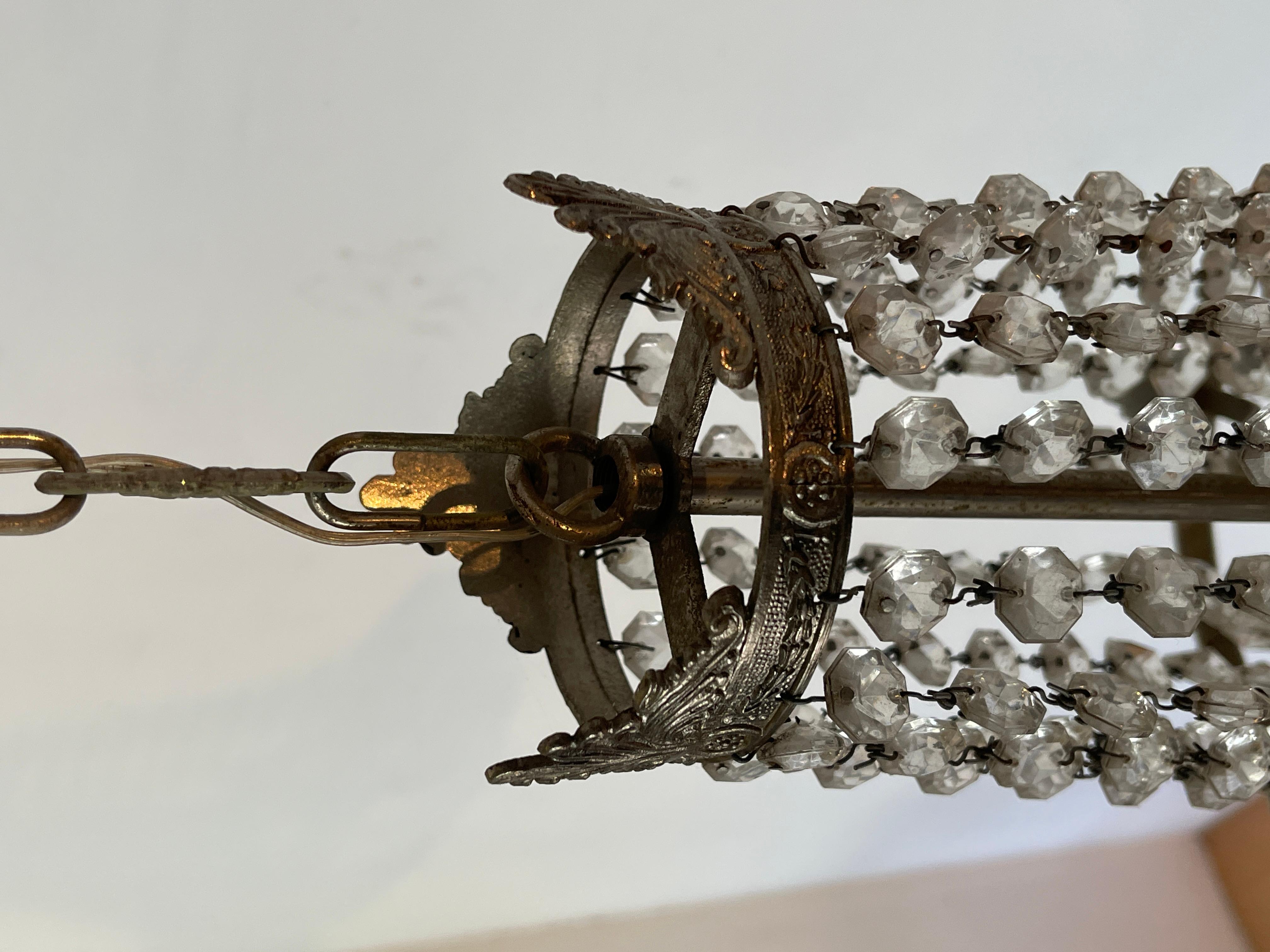 Lampadario in bronzo e cristallo stile classico, design a mongolfiera anni '50 in vendita 1