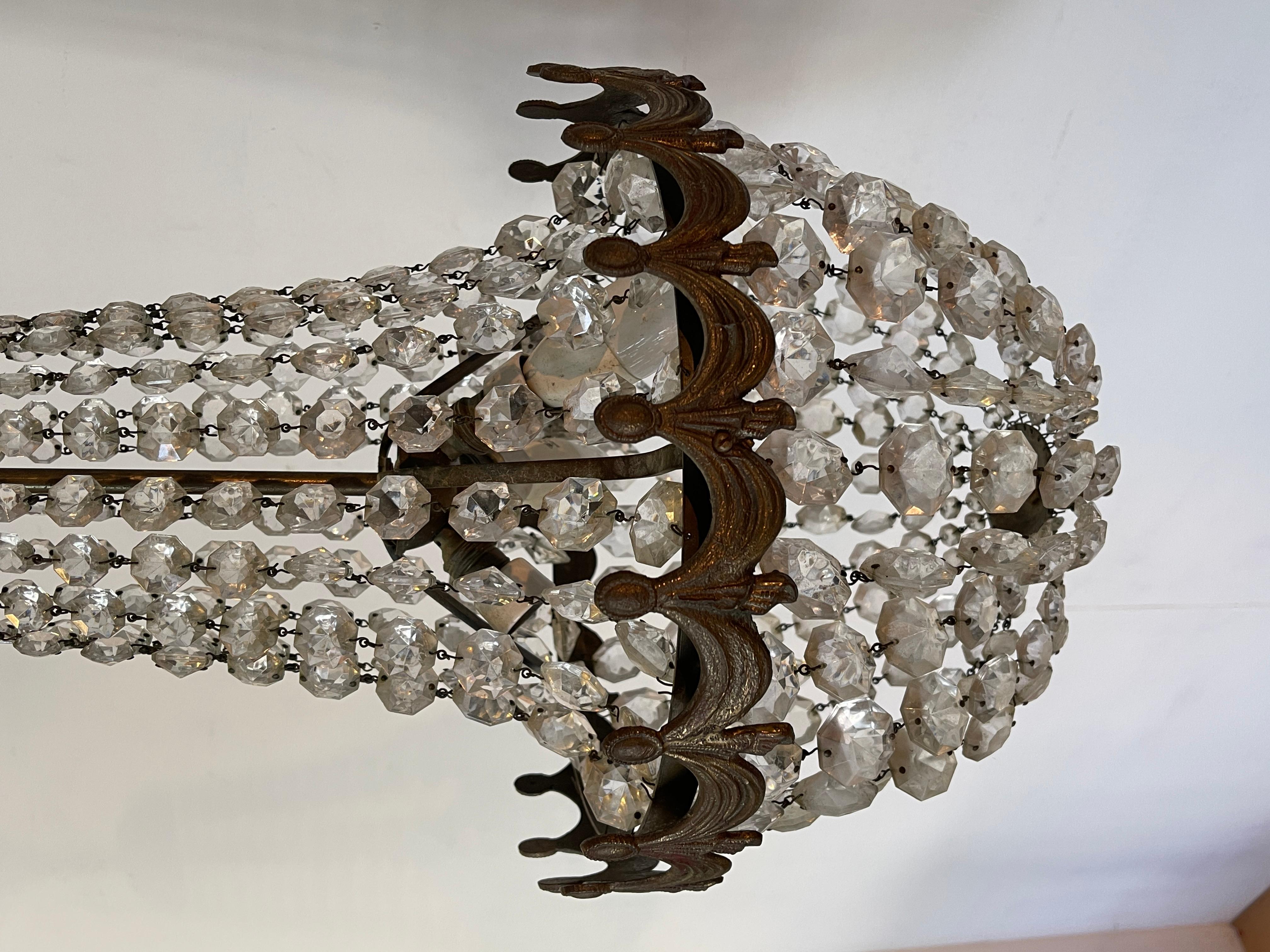 Lampadario in bronzo e cristallo stile imperio anni '50 in vendita 3