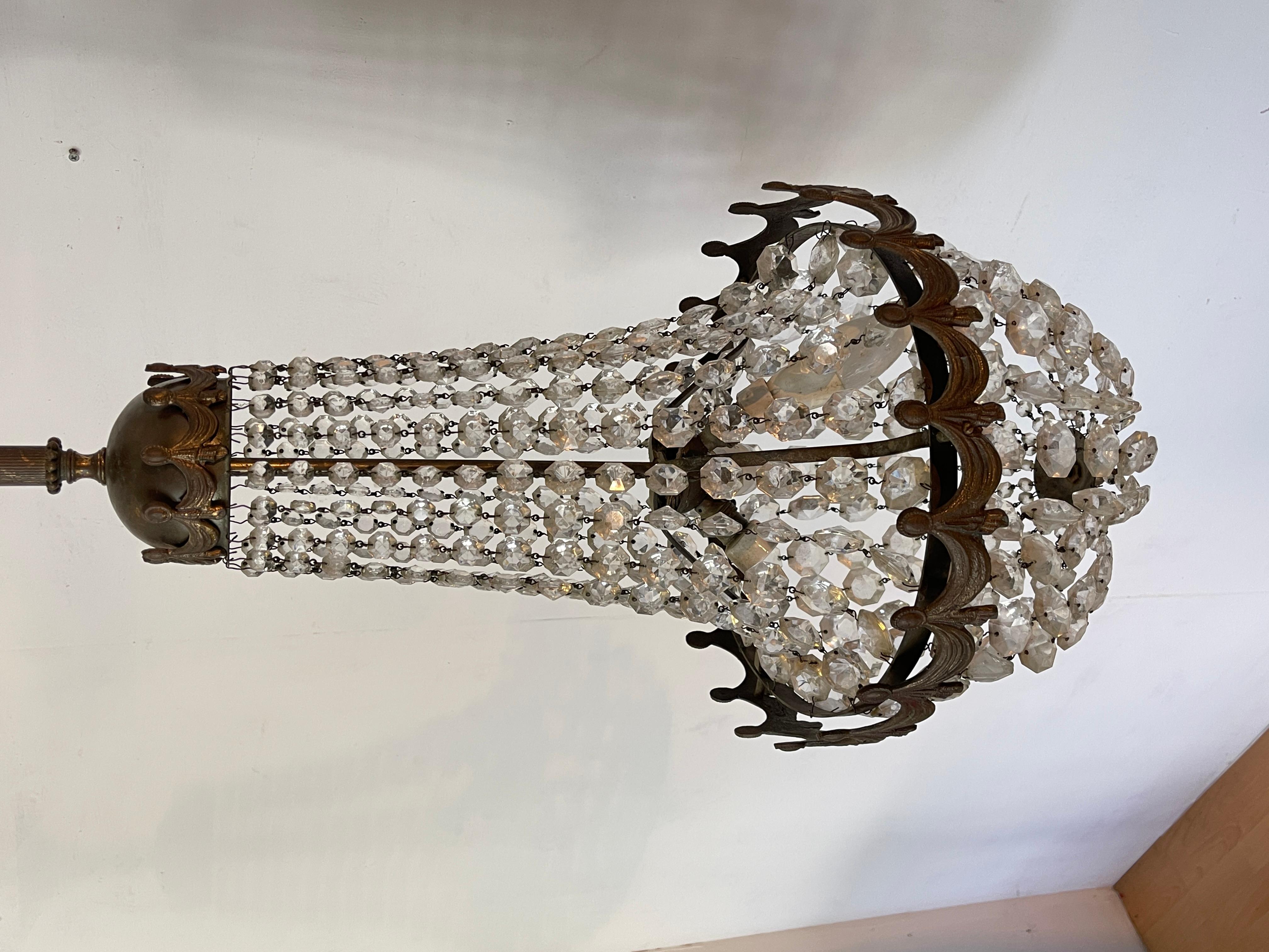 Lampadario in bronzo e cristallo stile imperio anni '50 in vendita 1