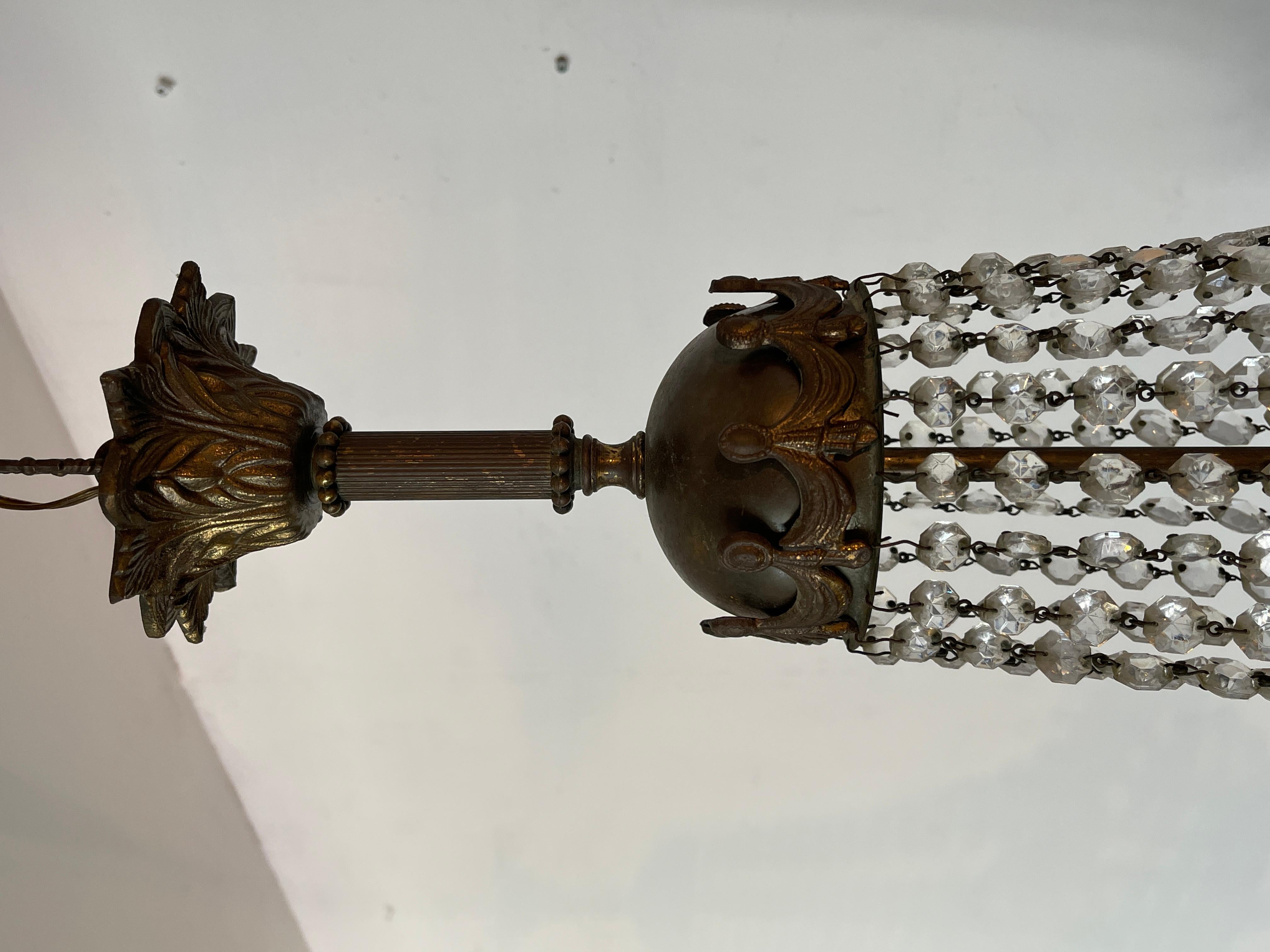 Lampadario in bronzo e cristallo stile imperio anni '50 in vendita 2