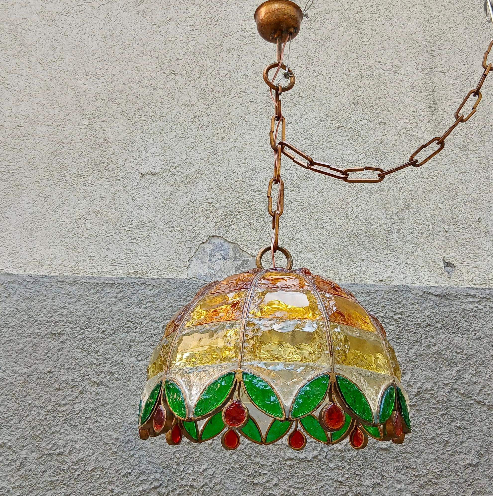 Italian Lampadario in Ferro e Vetro Scalpellato Multicolor - Poliarte - Italia, Anni '60 in vendita