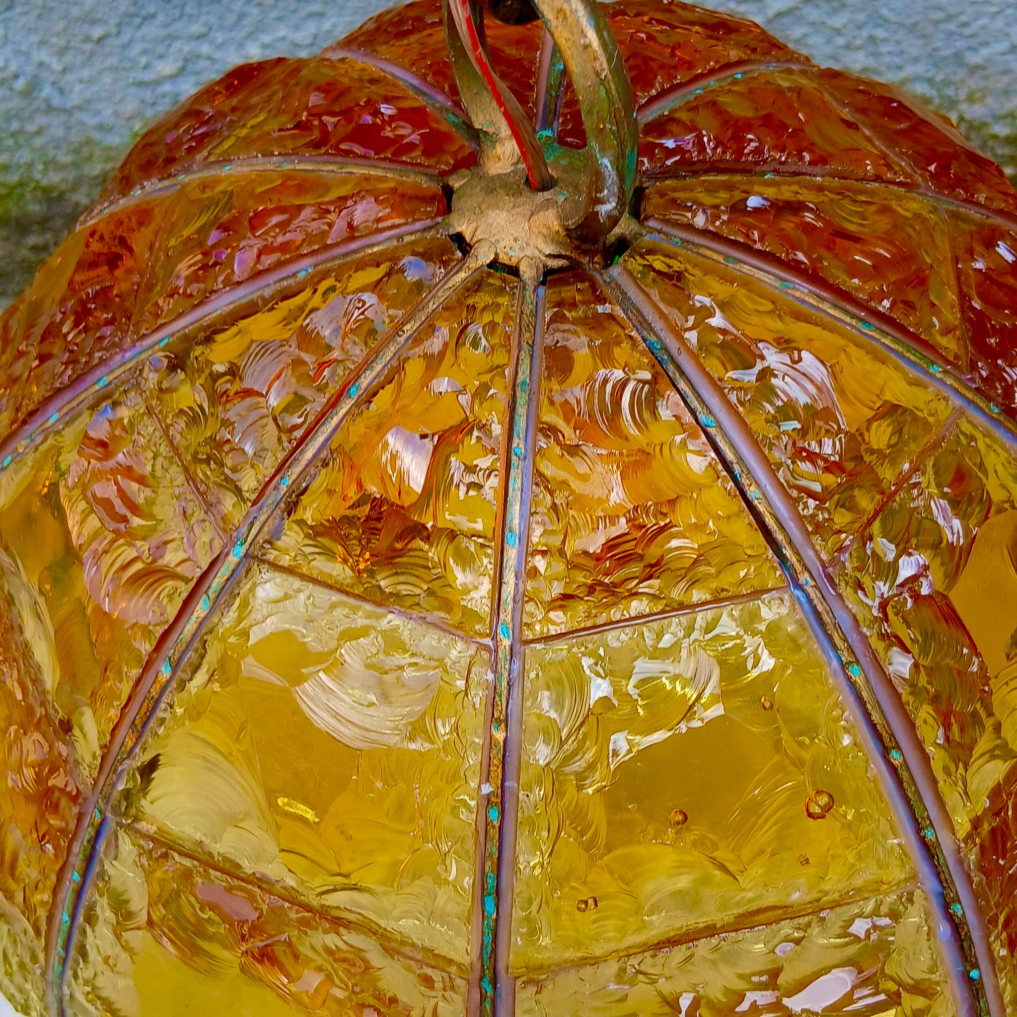 Lampadario in Ferro e Vetro Scalpellato Multicolor - Poliarte - Italia, Anni '60 in vendita 1