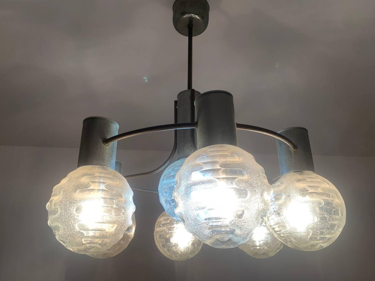 Lampadario in Nickel ''Doria'' 70s in vendita 2