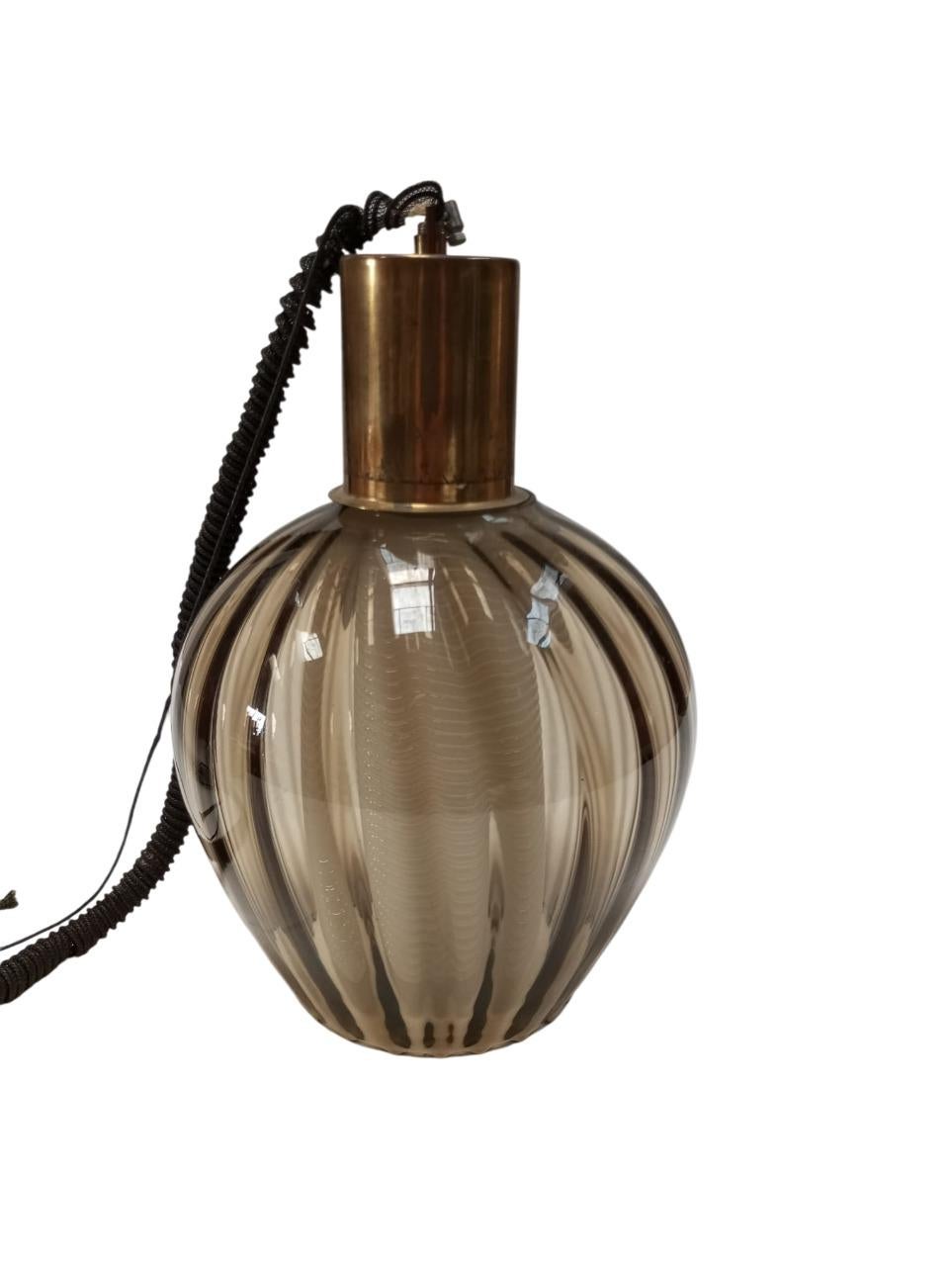 Lampadario in vetro di Murano color miele e ottone, Italia anni ‘60 in vendita 4