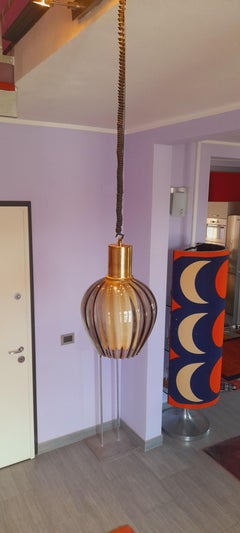 Honey-colored Murano glass and brass chandelier, Italy 1960s