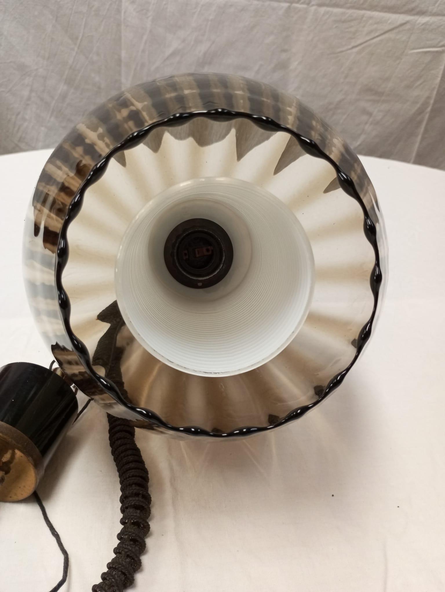 Lampadario in vetro di Murano color miele e ottone, Italia anni ‘60 in vendita 1