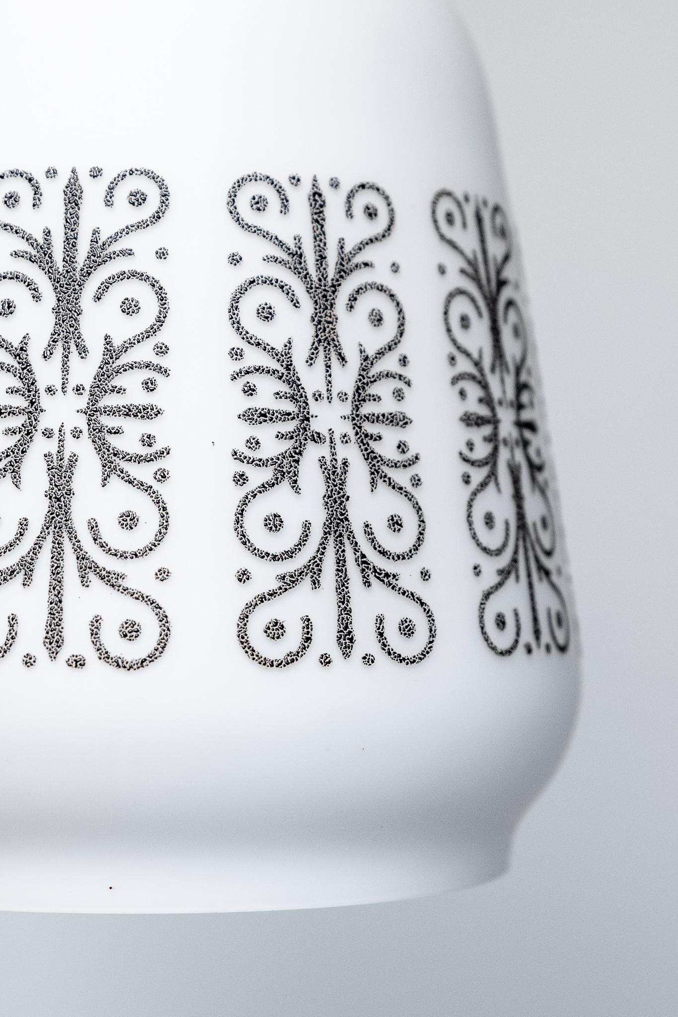 Lámpara de cristal opalino de teca y latón, años 60 Italian en venta