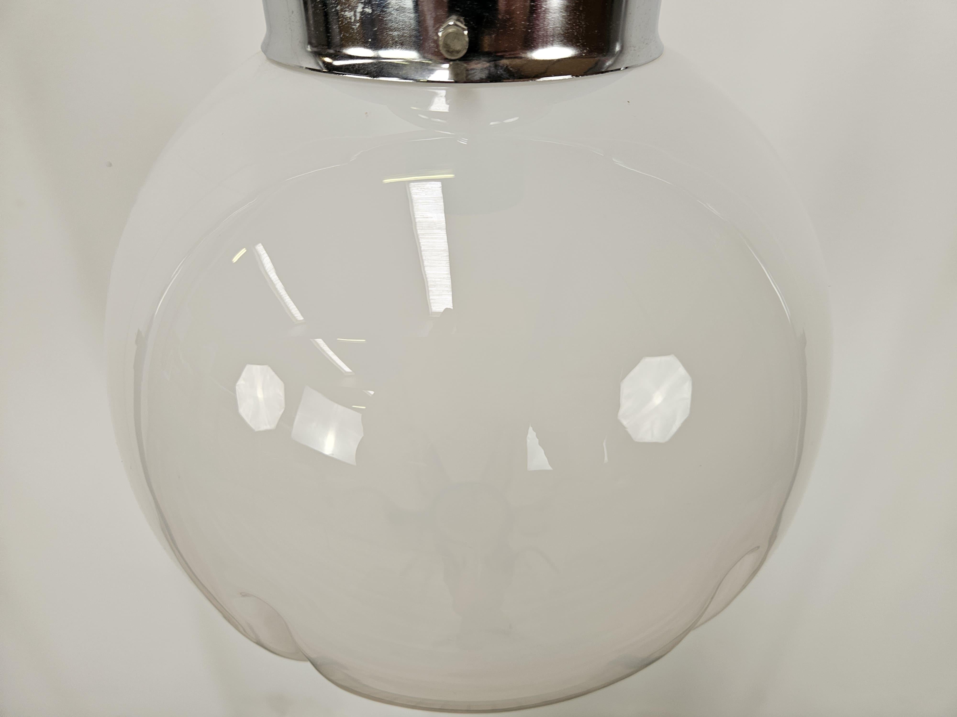 Italian Lampadario italiano anni '60 in vetro di Murano attribuito a Mazzega in vendita