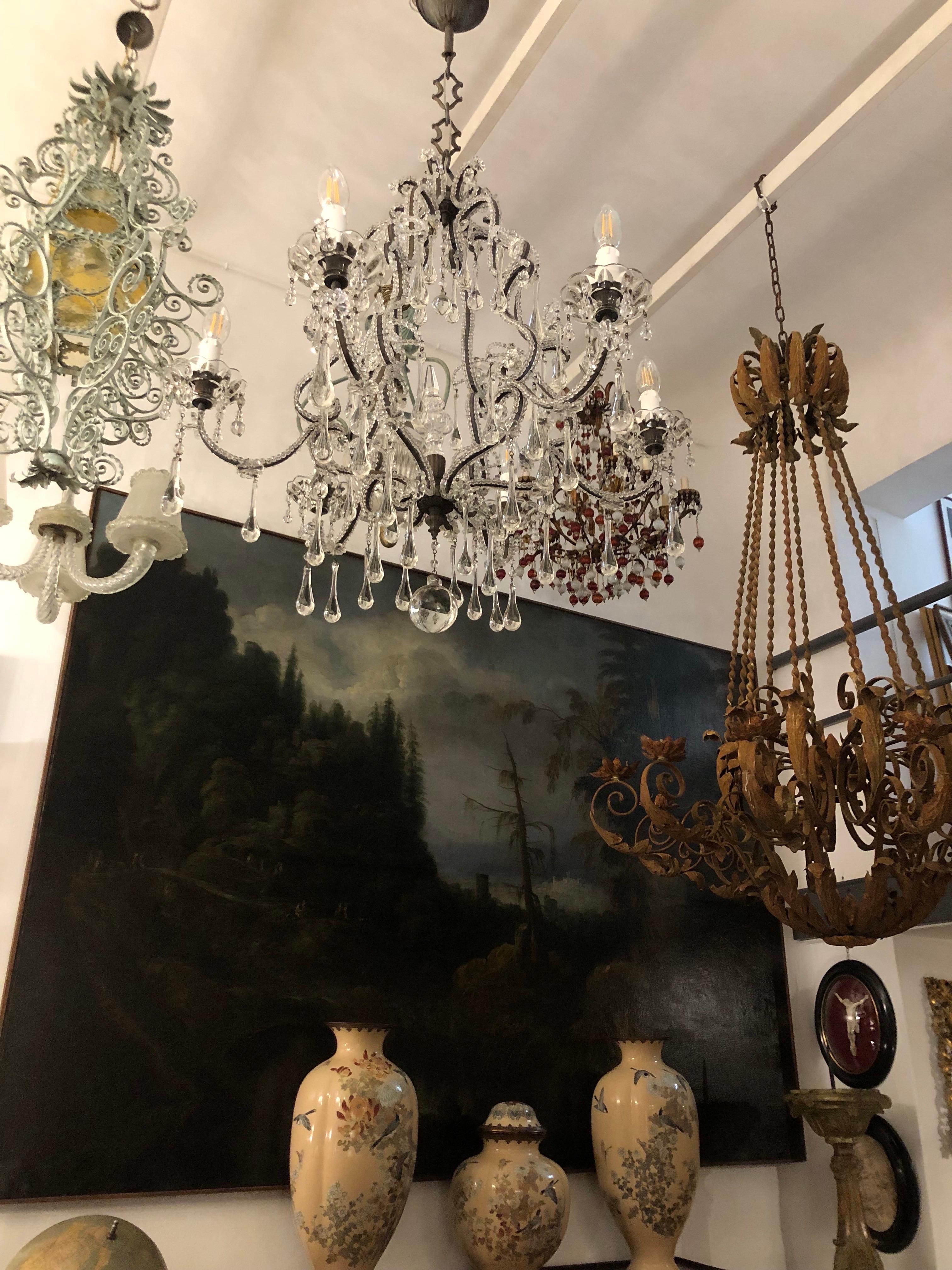 Lustre italien à huit lumières en cristal perlé Début du 20e siècle en vente 5