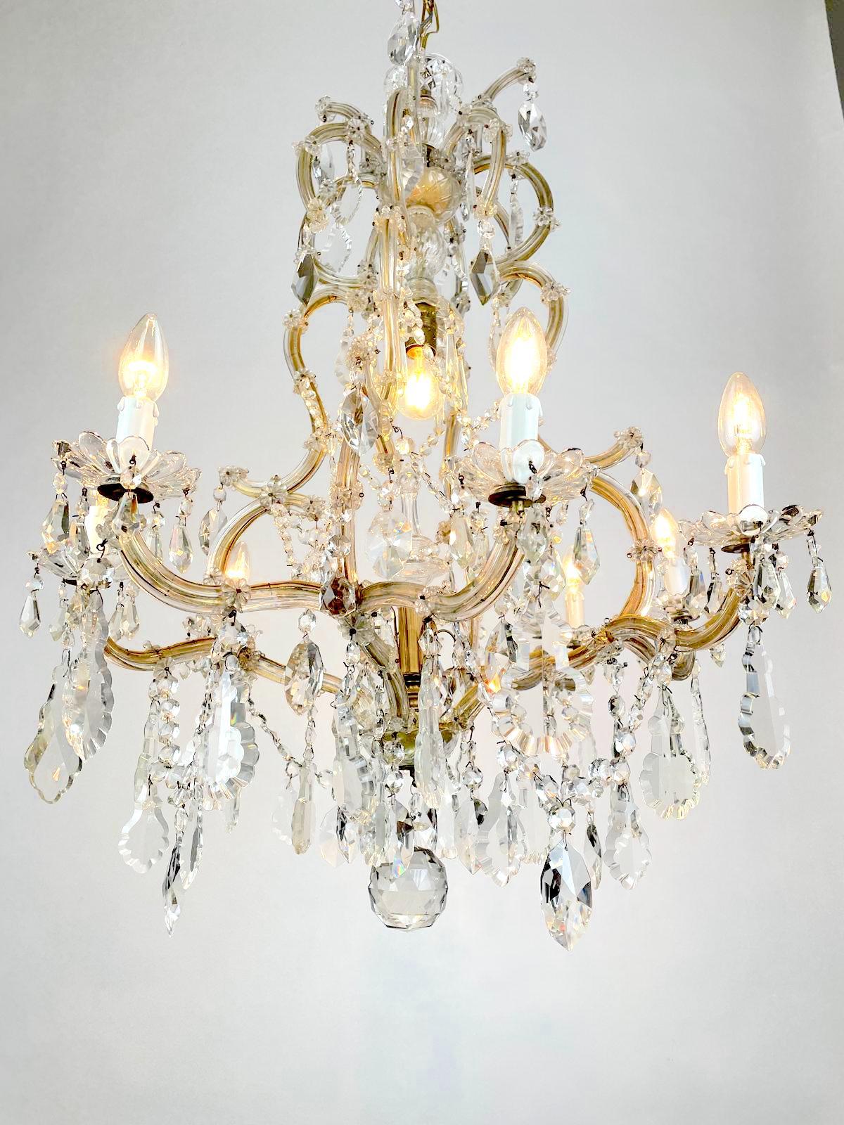 Italian Crystal Chandelier in 1950s Maria Theresa Style with Nine Lights For Sale 4