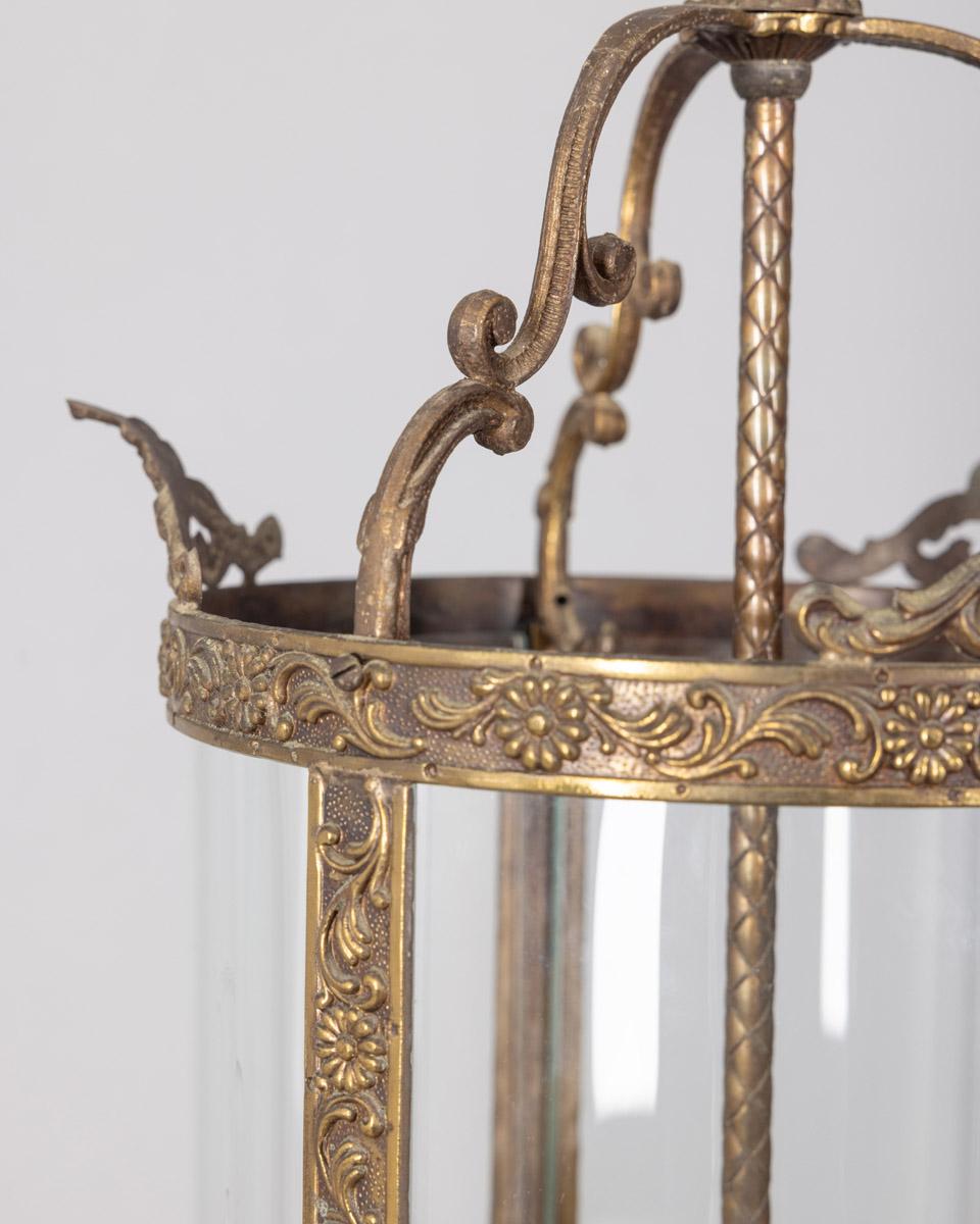 1950s vintage brass and glass lantern chandelier Italian design For Sale 4