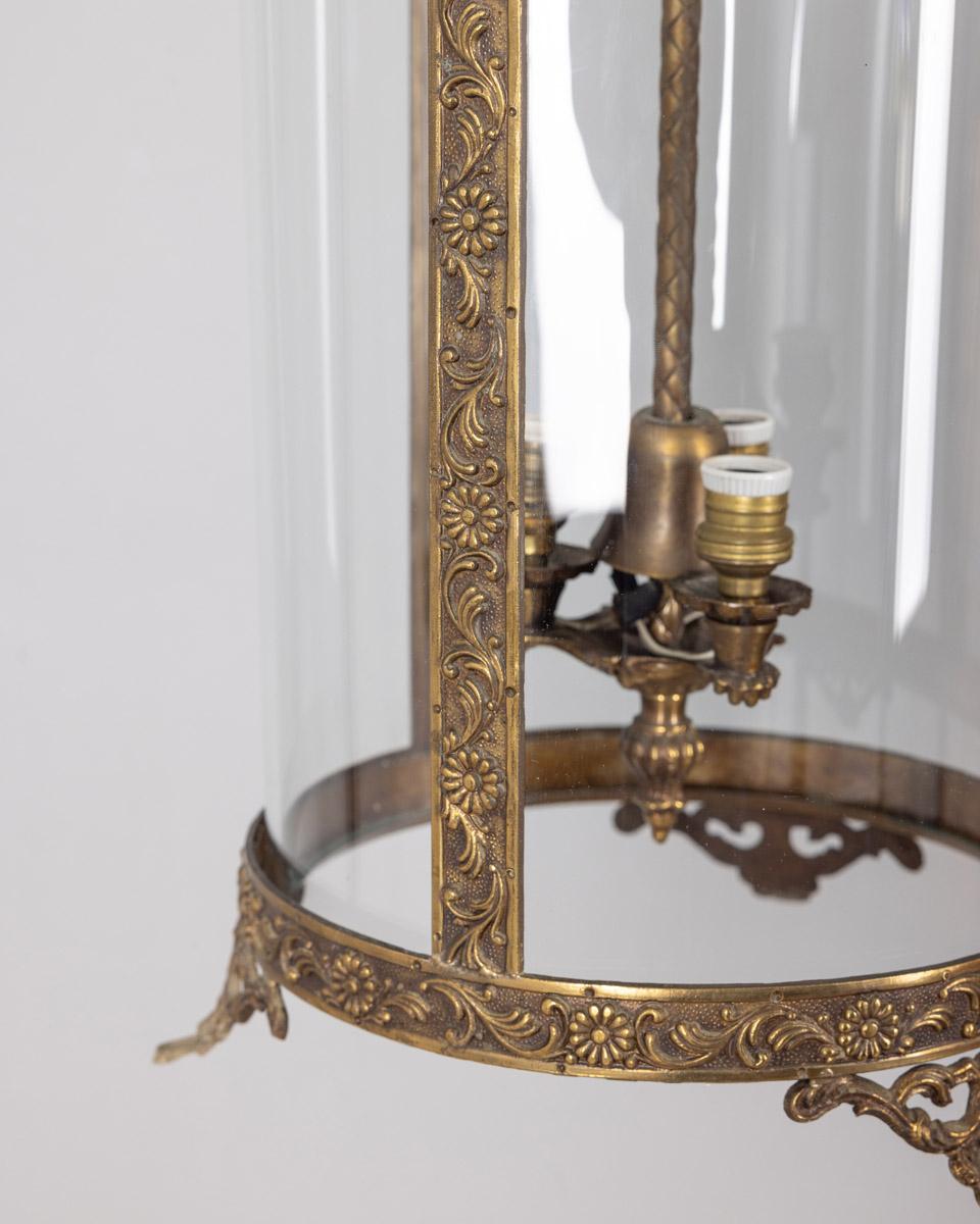 1950s vintage brass and glass lantern chandelier Italian design For Sale 3