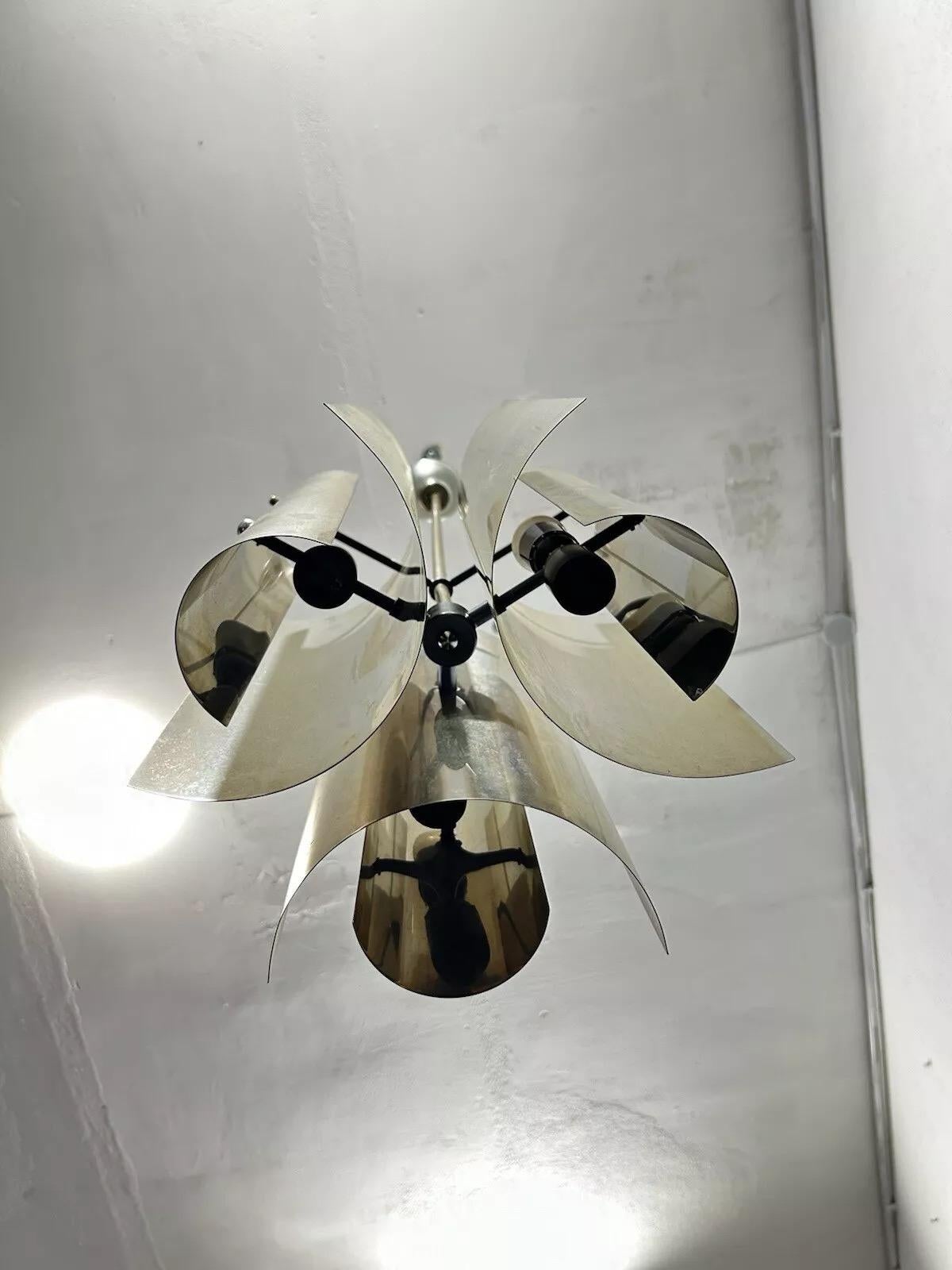 Araña de acero cromado estilo Max Sauze años 70 Late 20th Century en venta