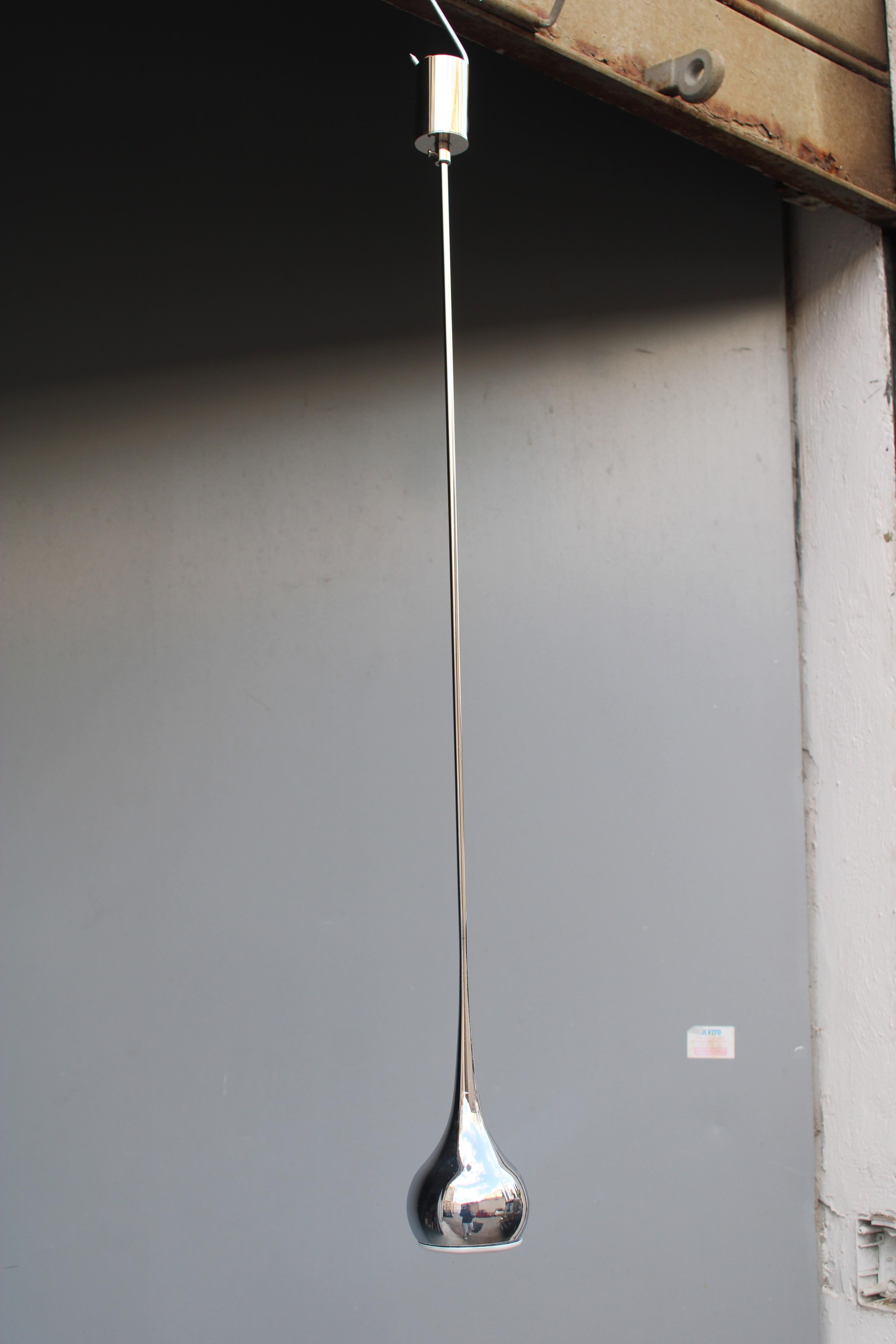 Esperia Lustre minimal en métal chromé 1970 Bon état - En vente à Palermo, Sicily
