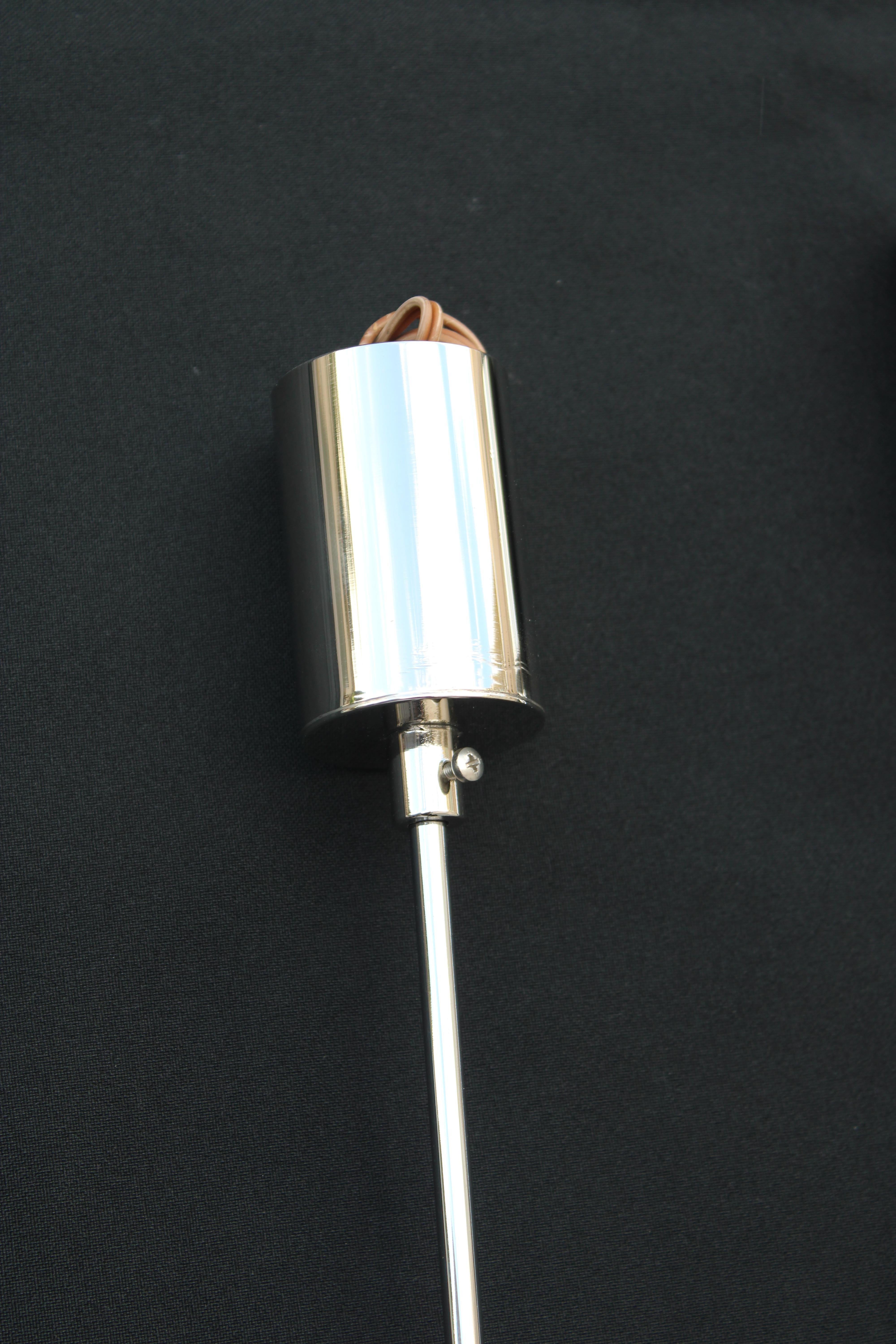 Esperia Lustre minimal en métal chromé 1970 en vente 2