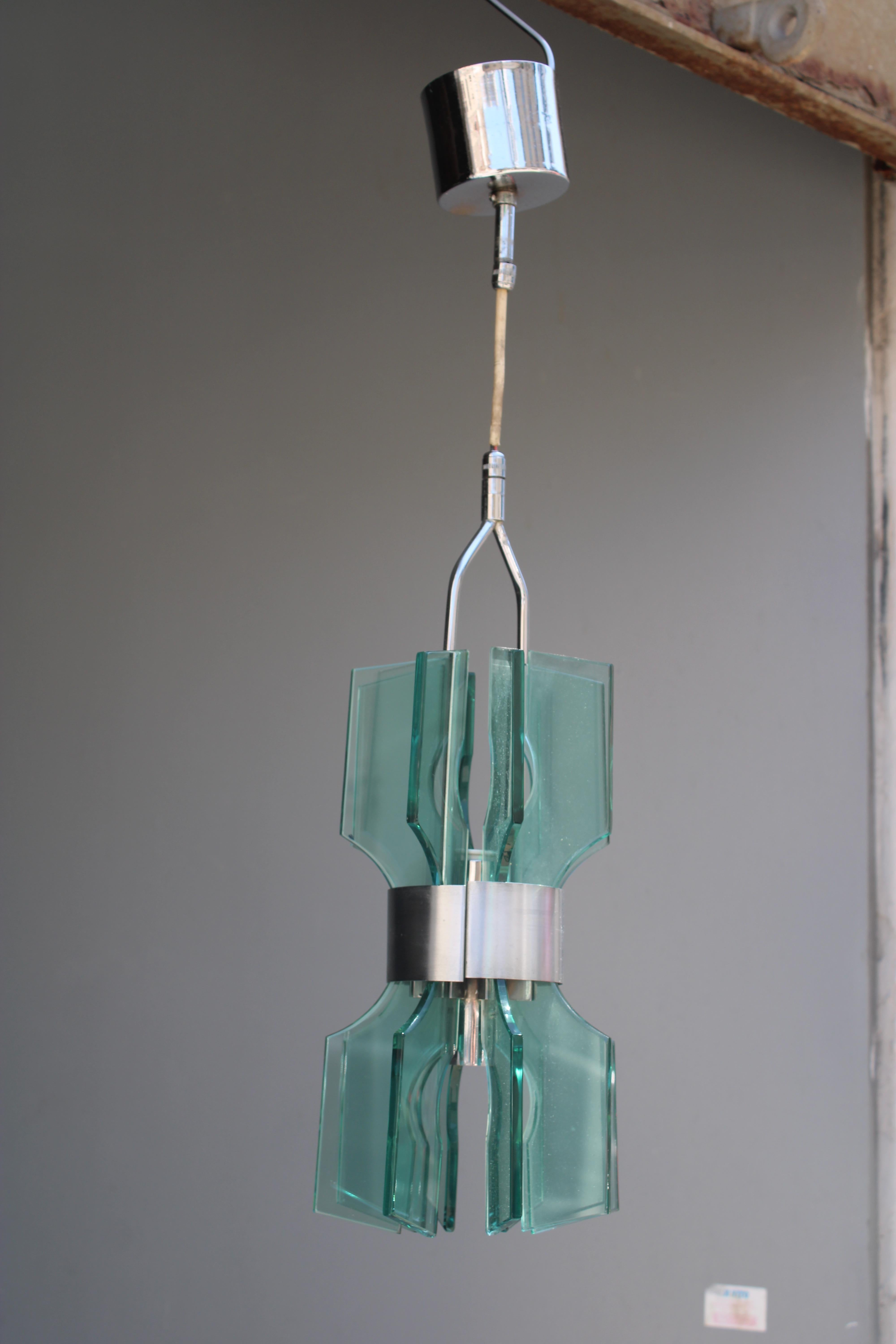 Lampadario Minimale piccolo Veca in Cristallo colore verde 1960 Italia 